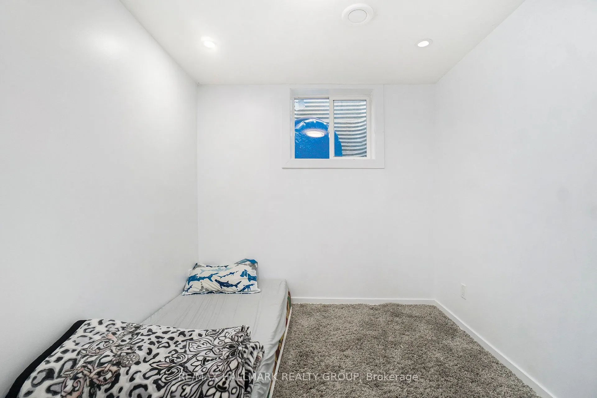 3017 Victoria Heights Crescent, #32