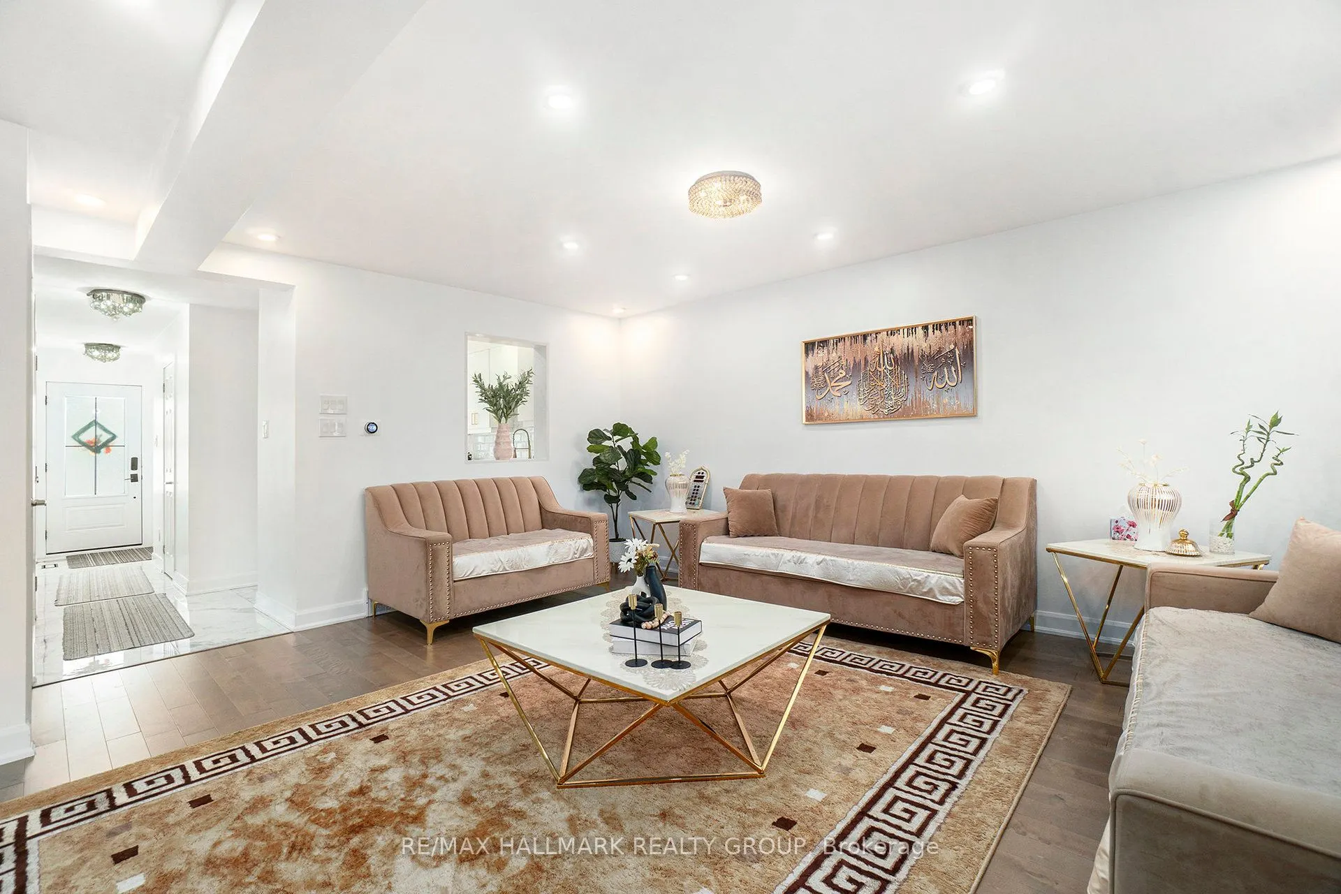 3017 Victoria Heights Crescent, #32