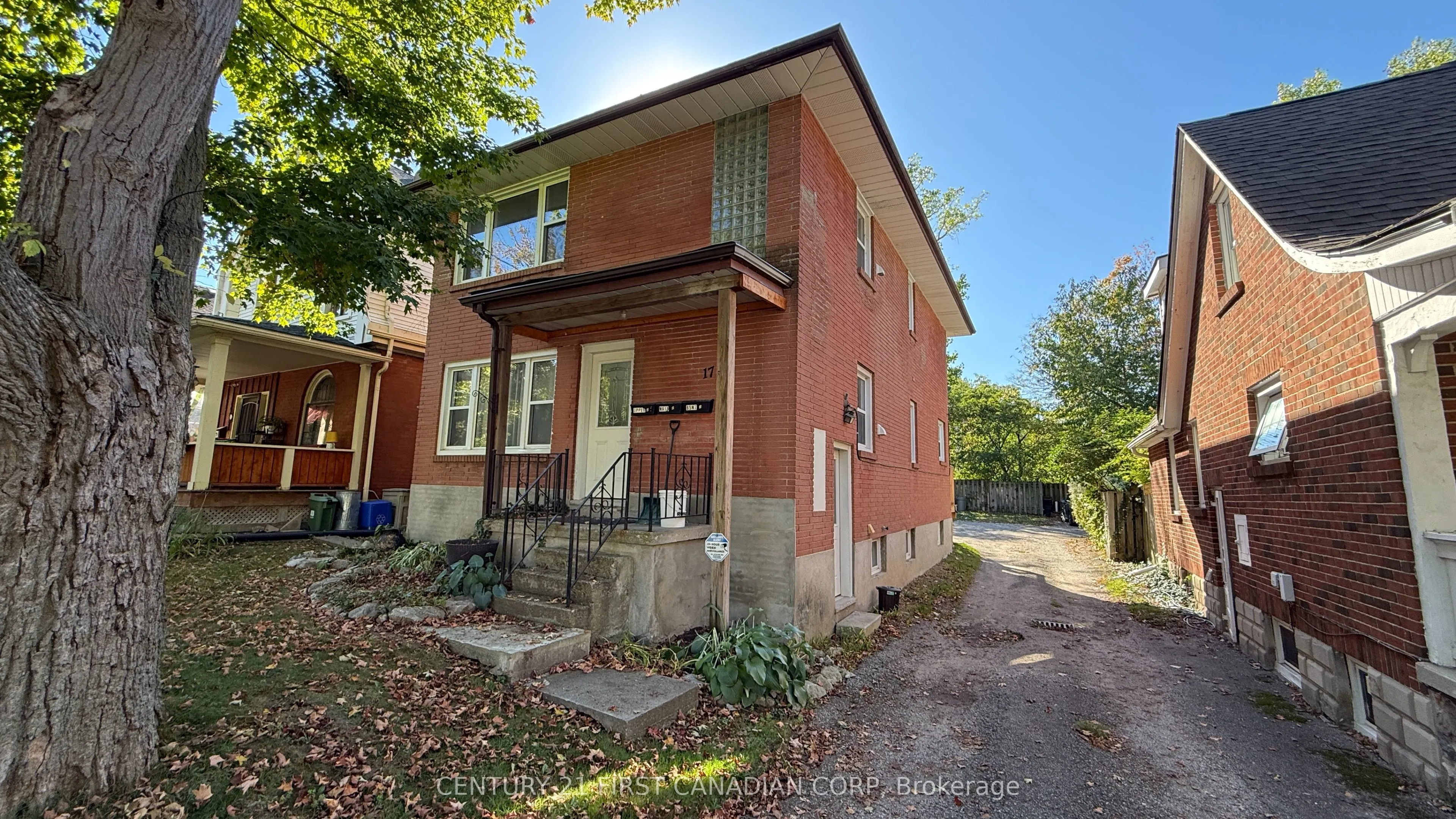 17 Carfrae Crescent, #Upper Apartment