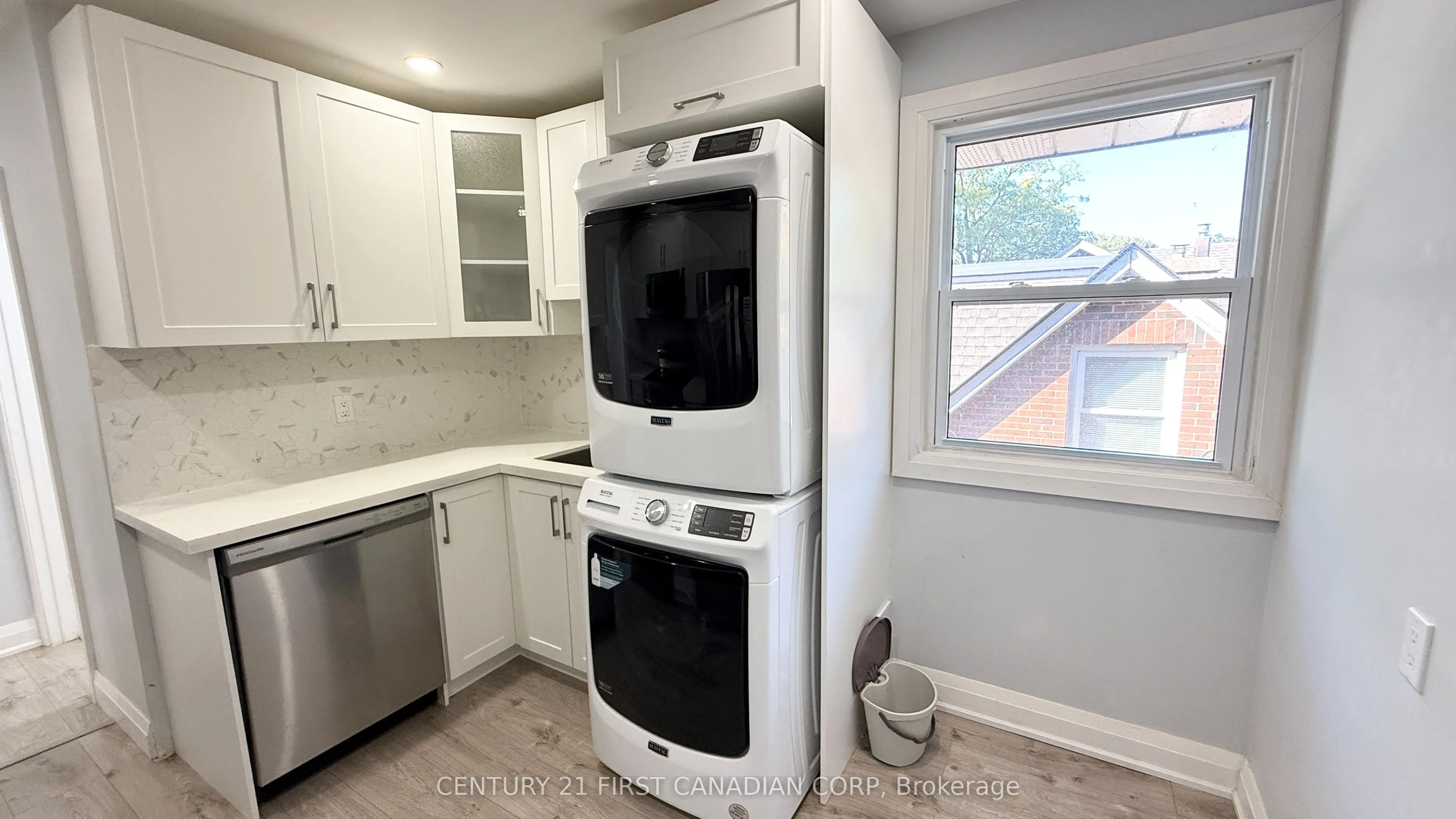 17 Carfrae Crescent, #Upper Apartment