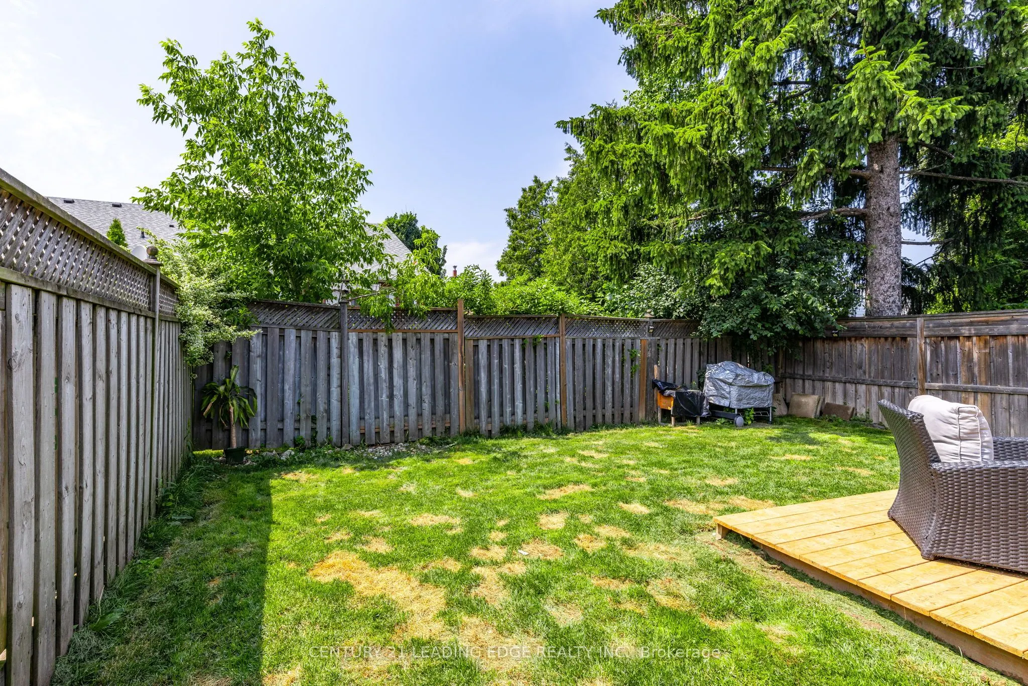 286 E 12TH Street
