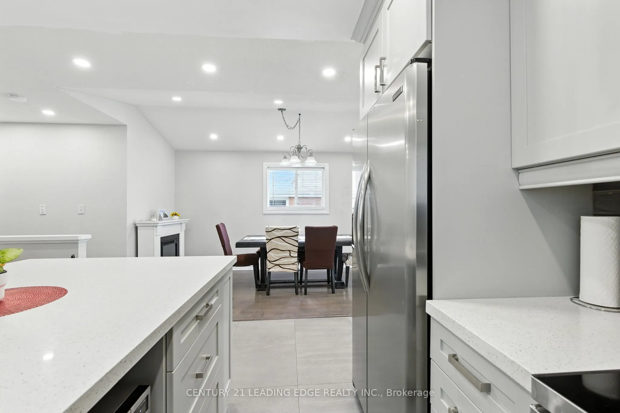 286 E 12TH Street