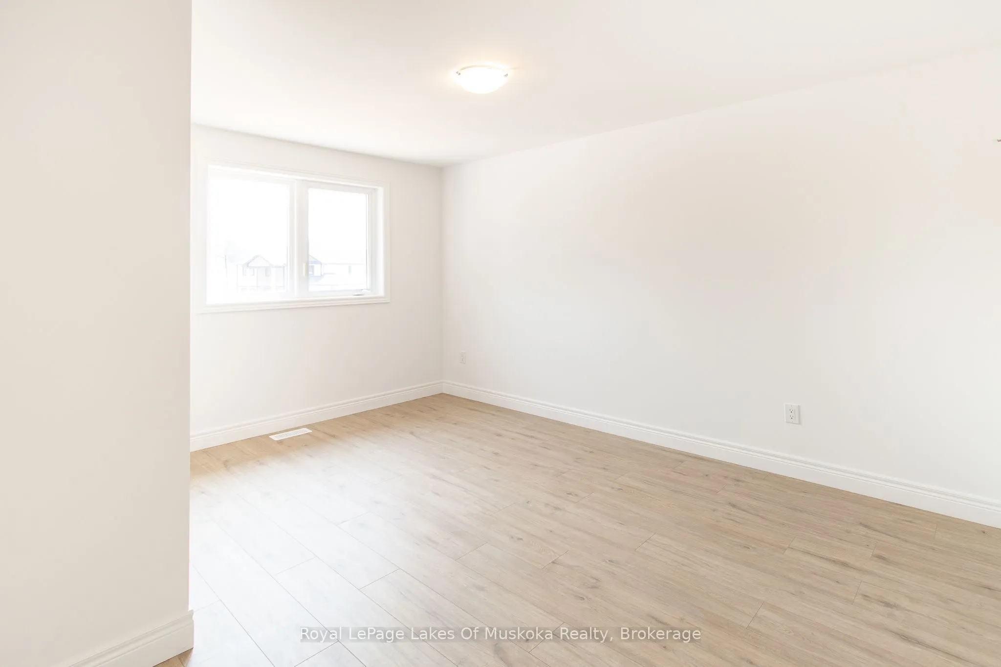 37 Whitehorn Park