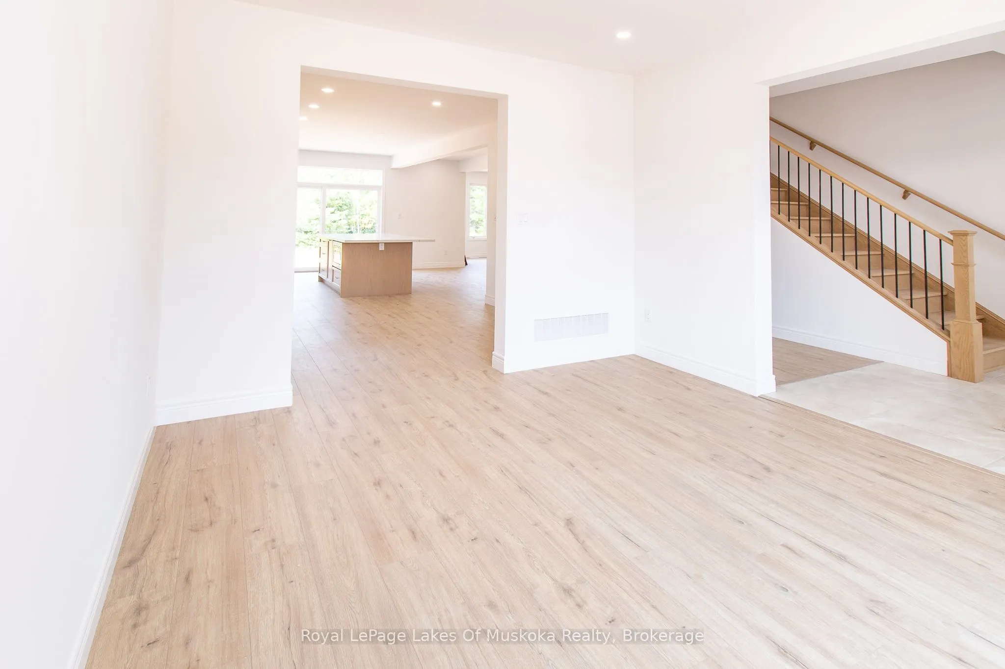 37 Whitehorn Park