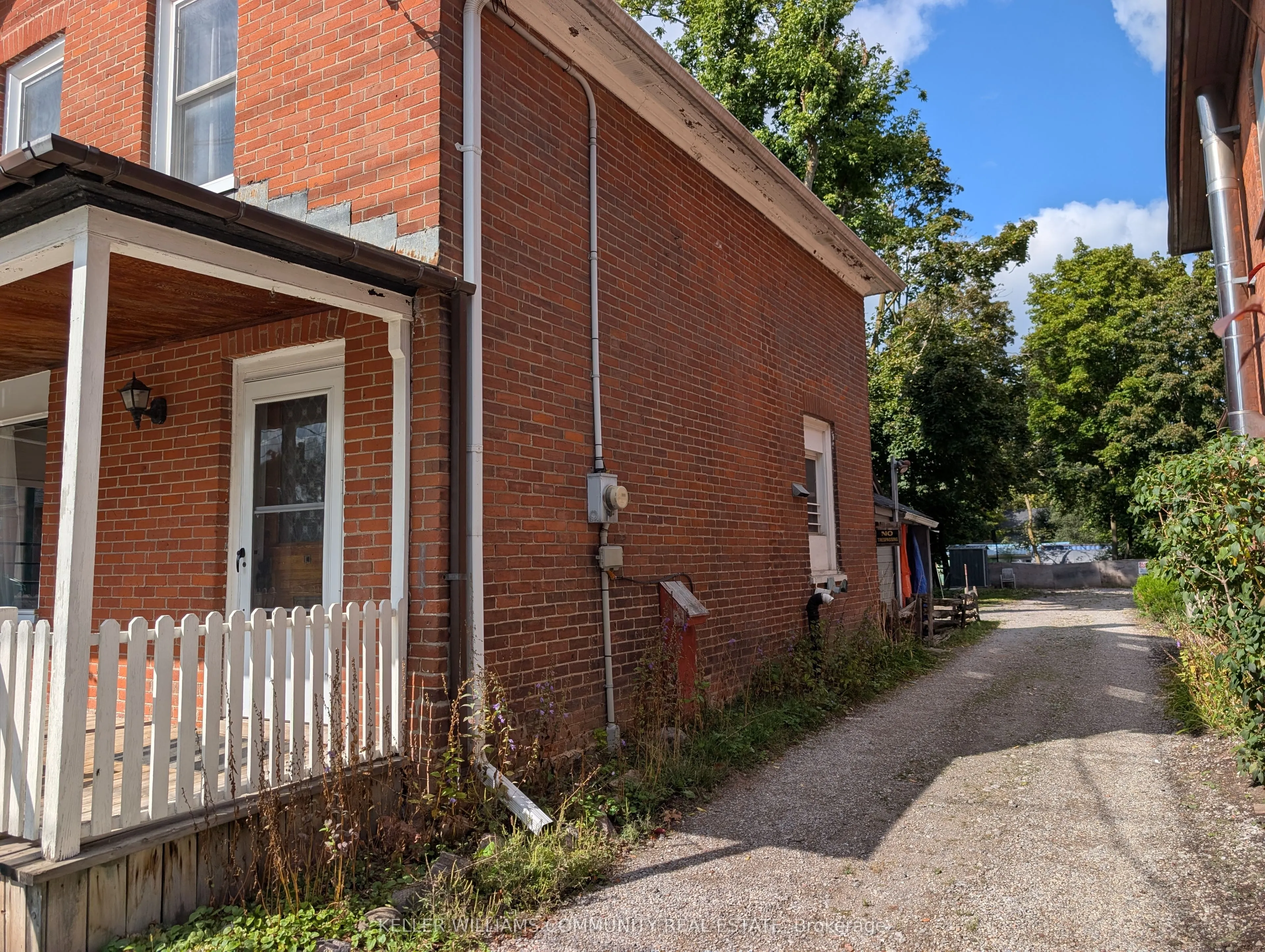 222 London Street