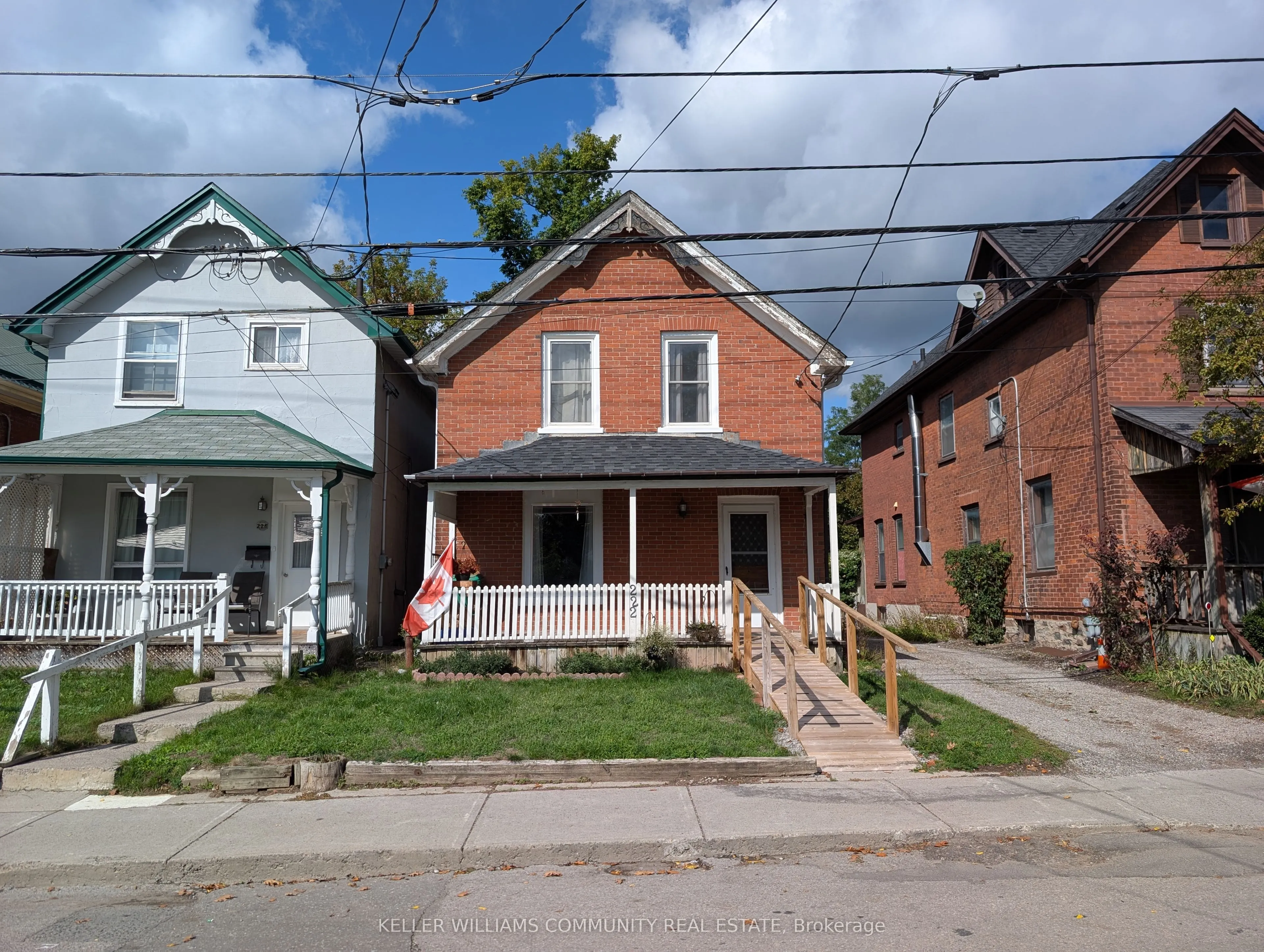 222 London Street