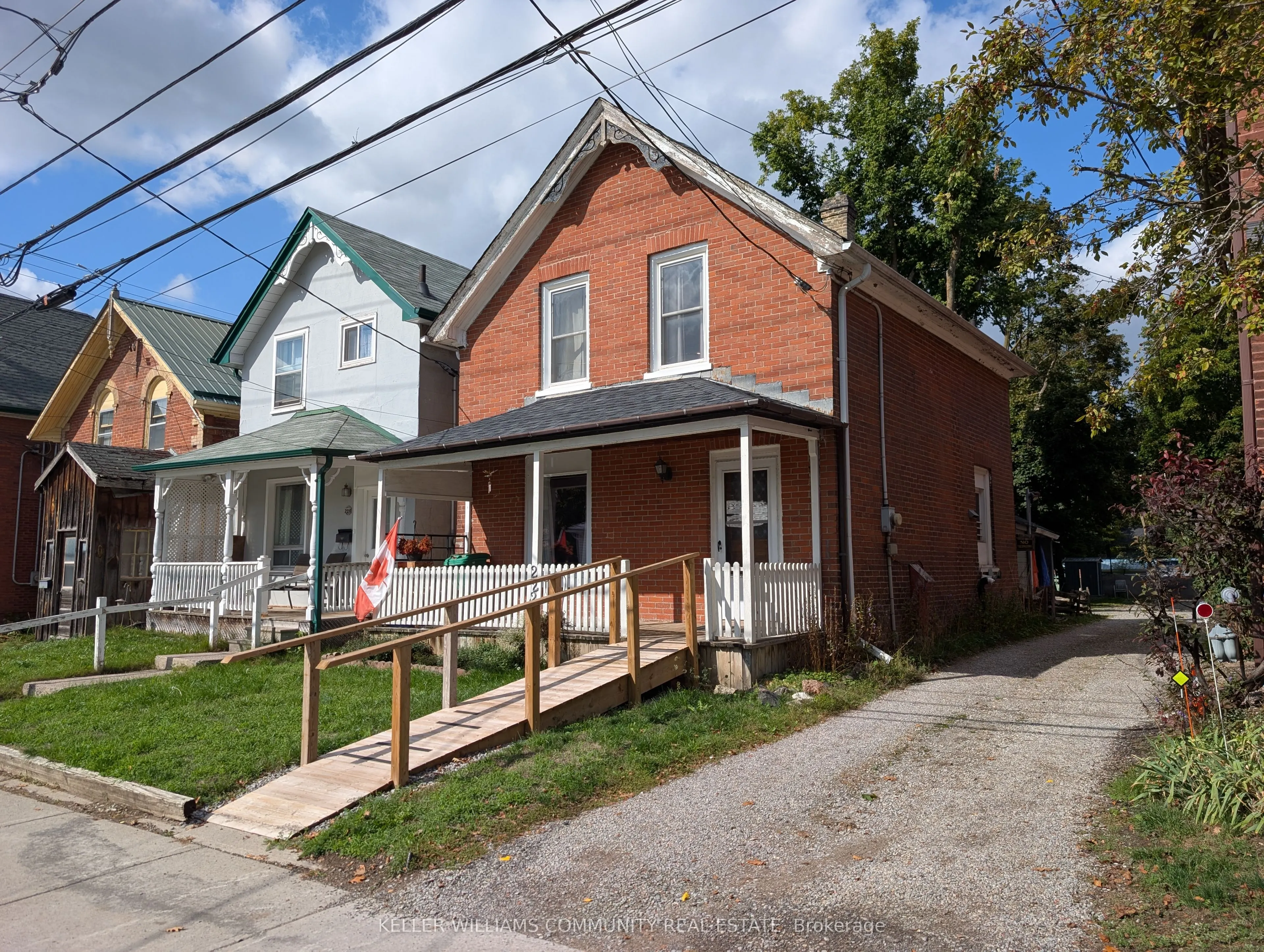 222 London Street
