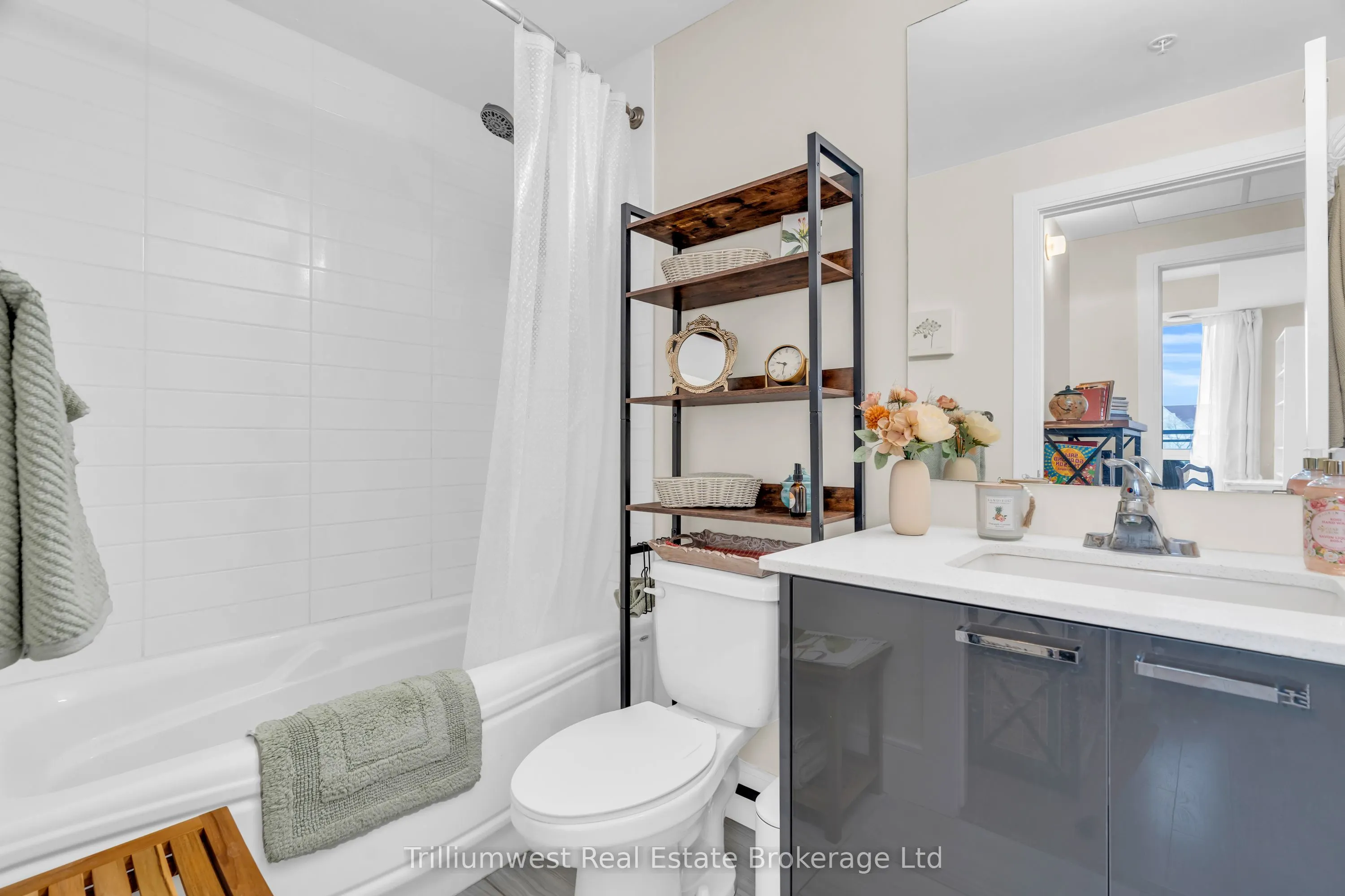 155 St Leger Street, #412