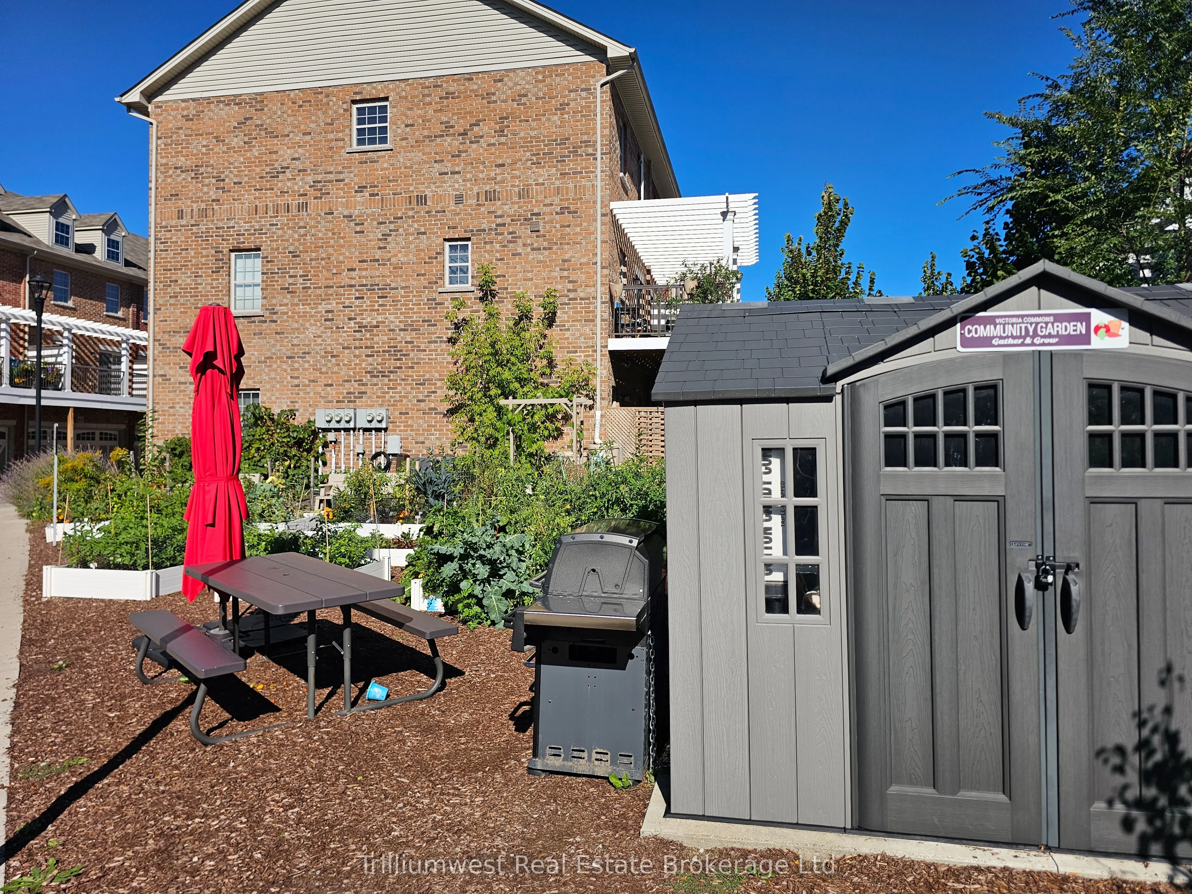 155 St Leger Street, #412