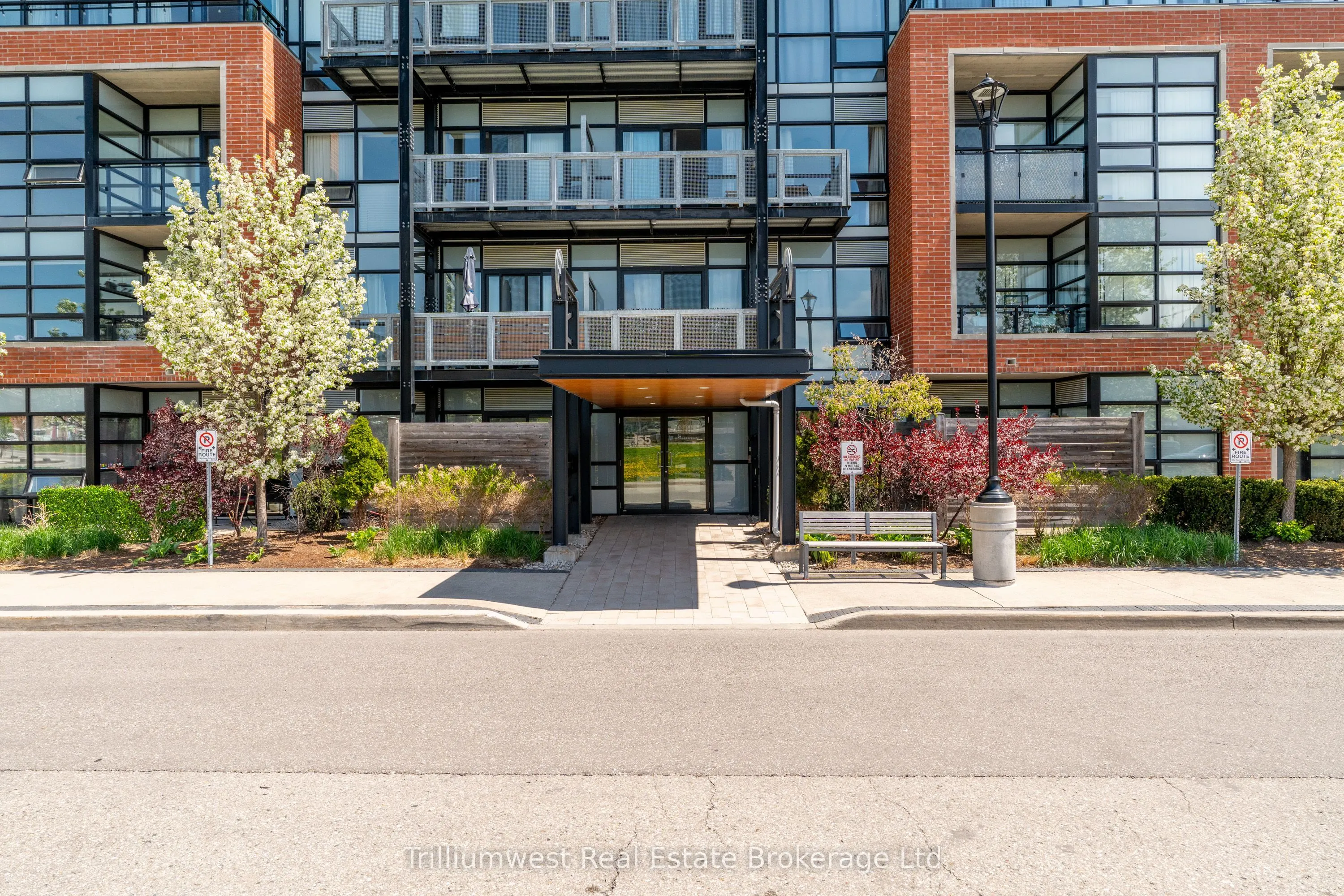 155 St Leger Street, #412