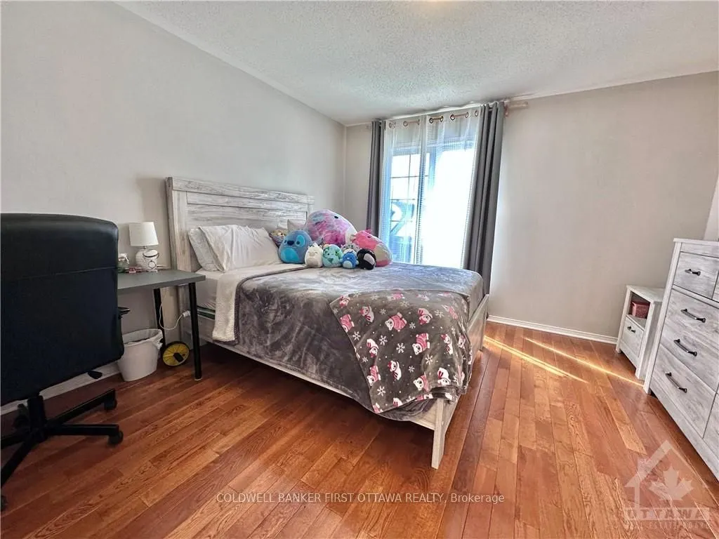 103 COLUMBIA Avenue