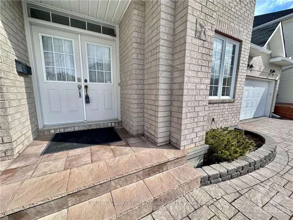 103 COLUMBIA Avenue