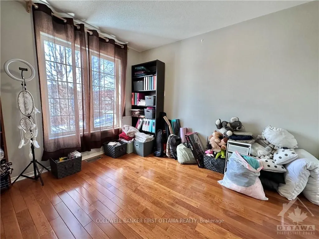 103 COLUMBIA Avenue