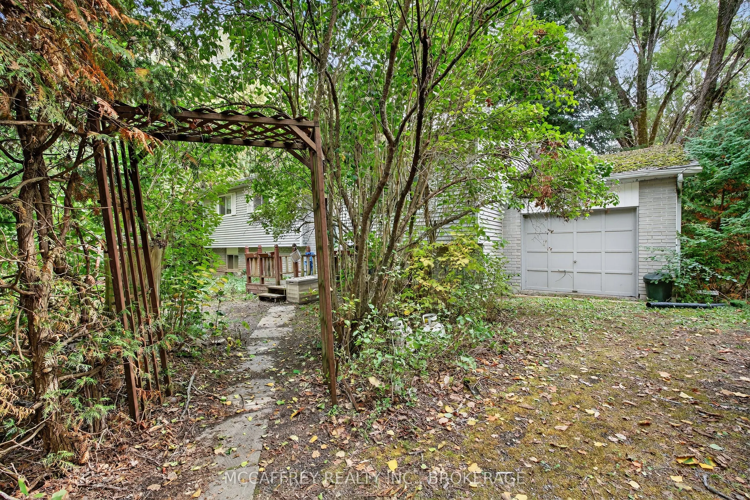 3208 Harmony Road