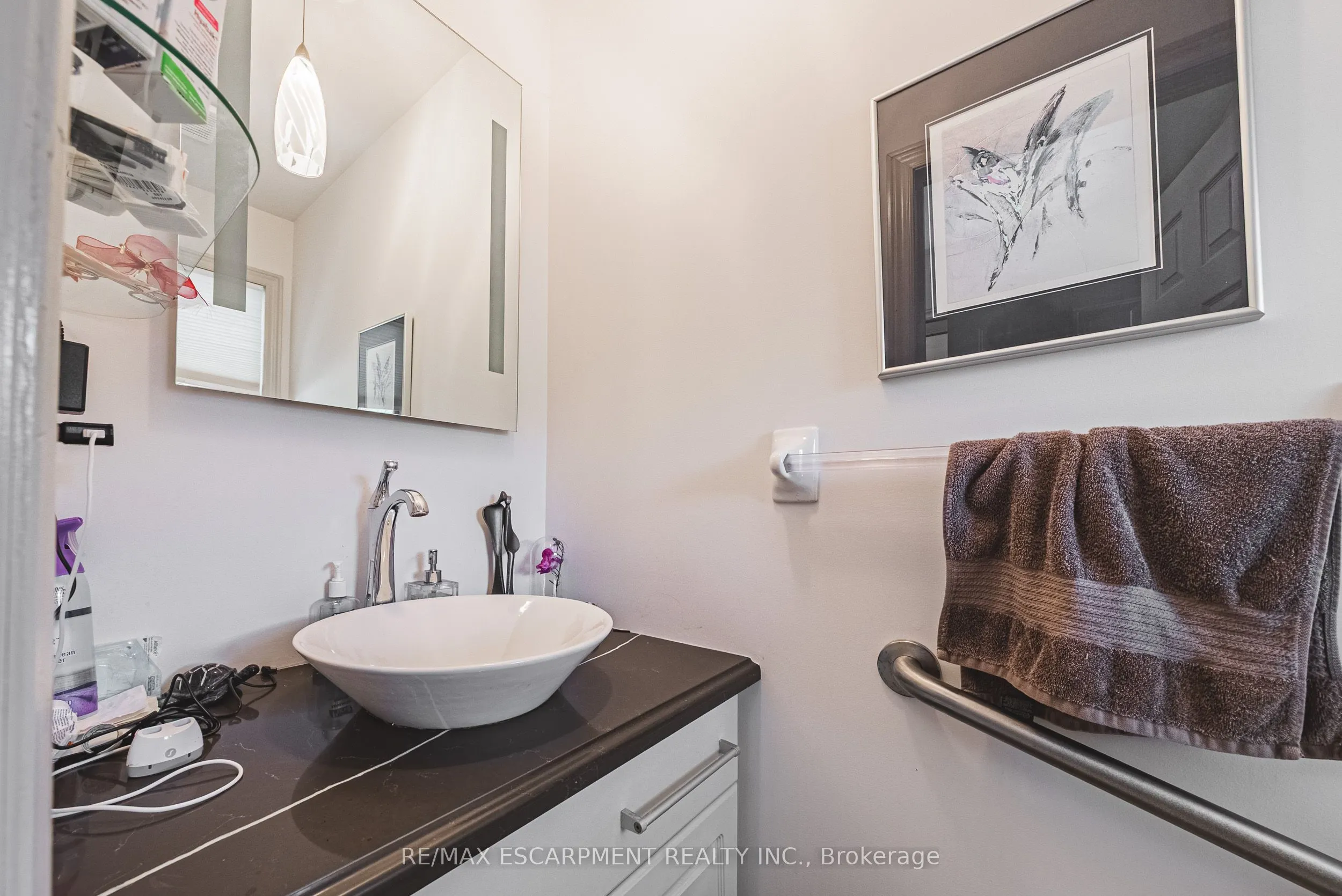 85 EDGEWATER Drive, #6