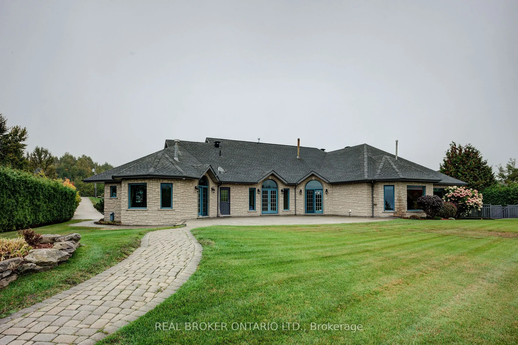 2865 Treeview Road