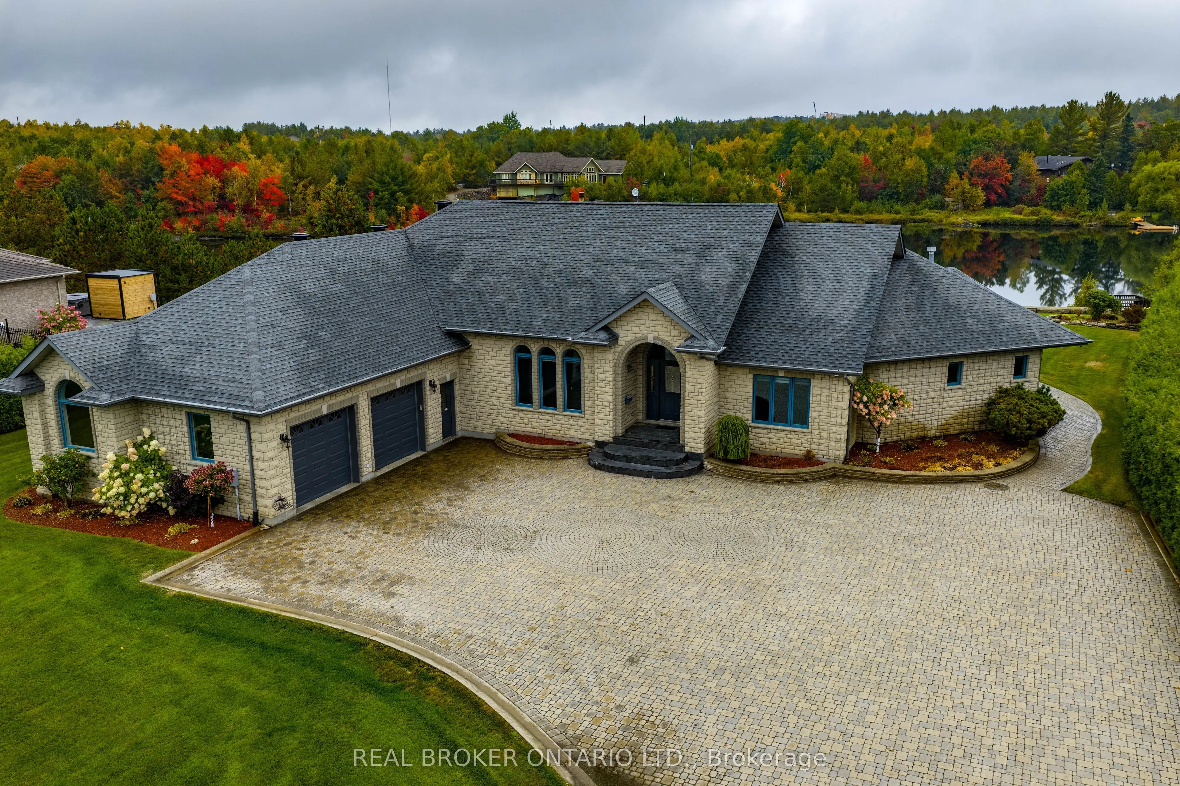 2865 Treeview Road