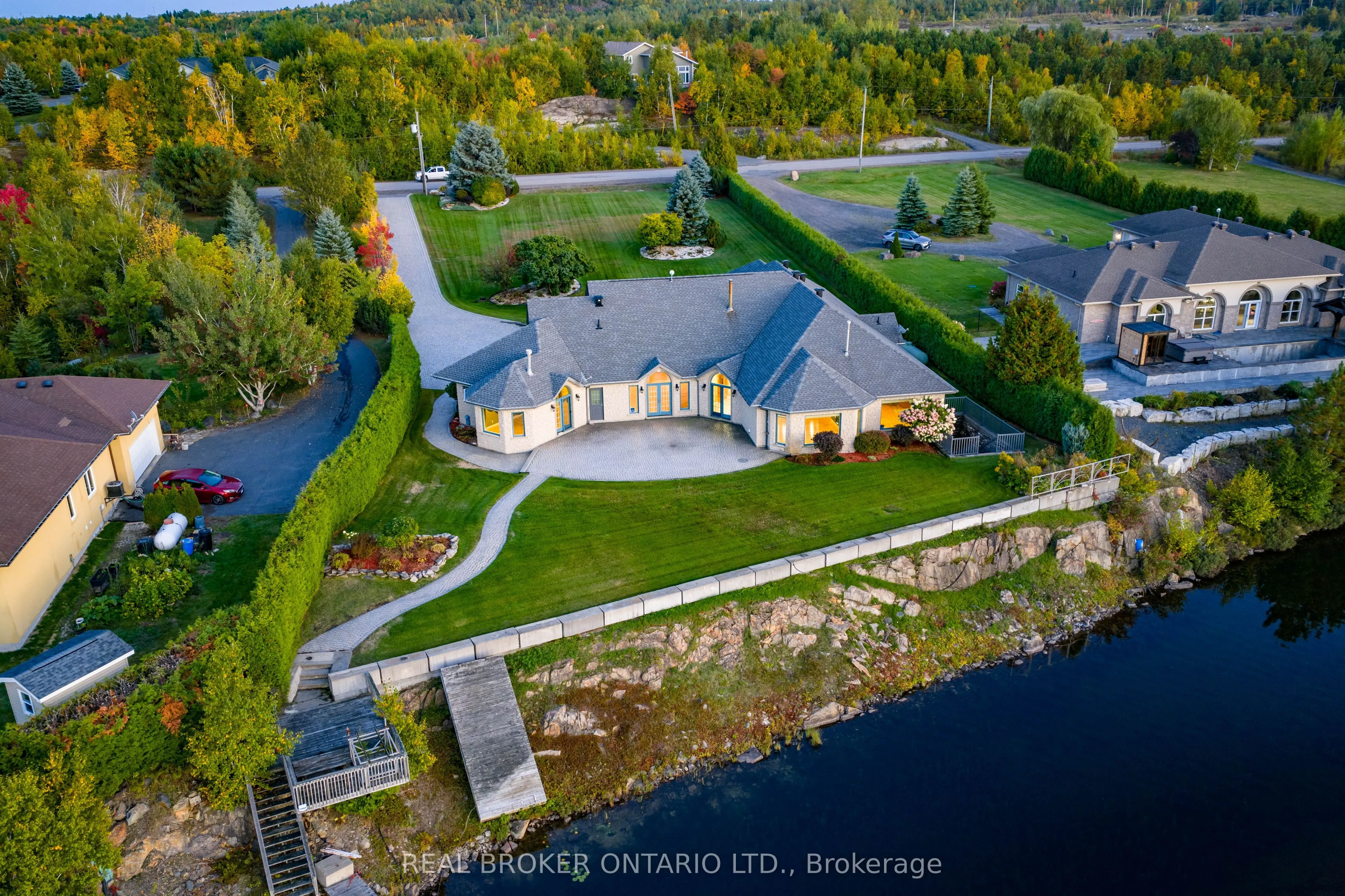 2865 Treeview Road