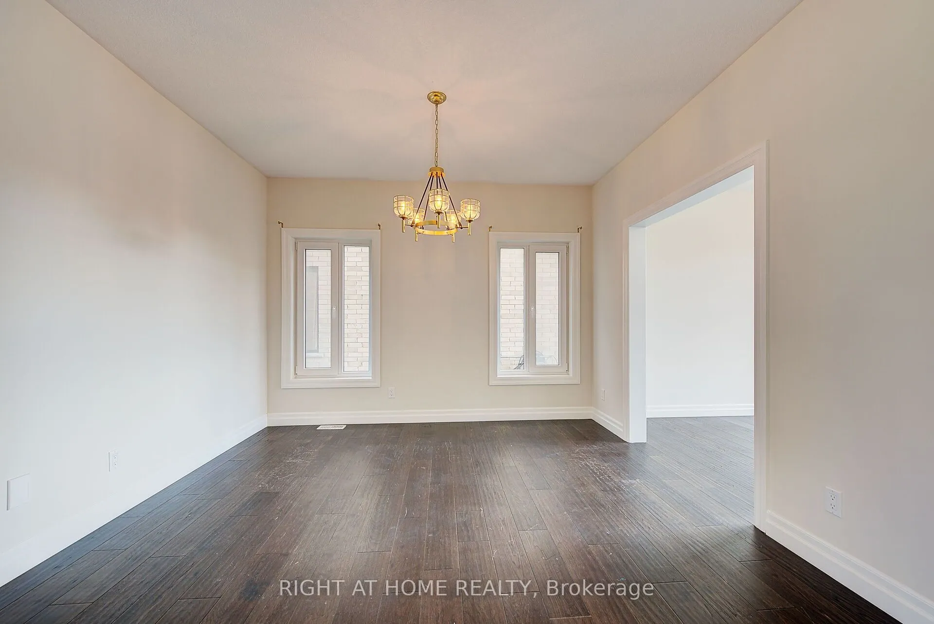 896 Zaifman Circle
