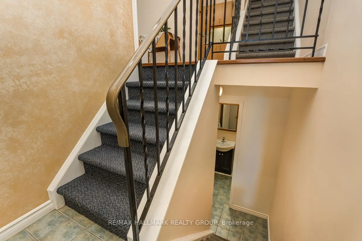 403 Montfort Street, #7