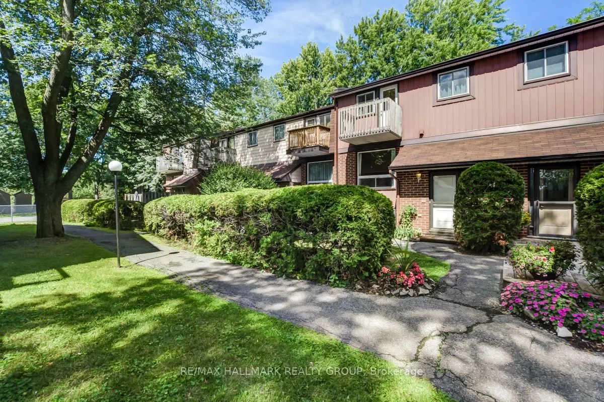 403 Montfort Street, #7