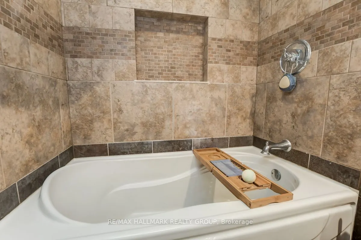 403 Montfort Street, #7