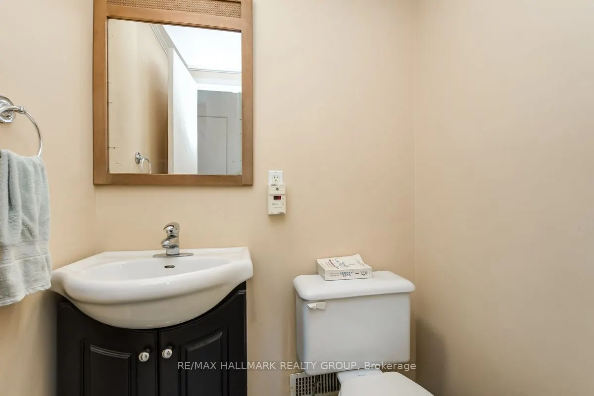 403 Montfort Street, #7