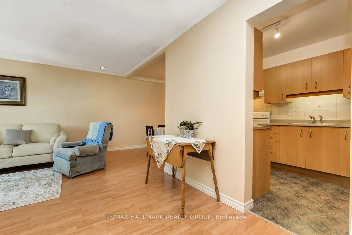 403 Montfort Street, #7