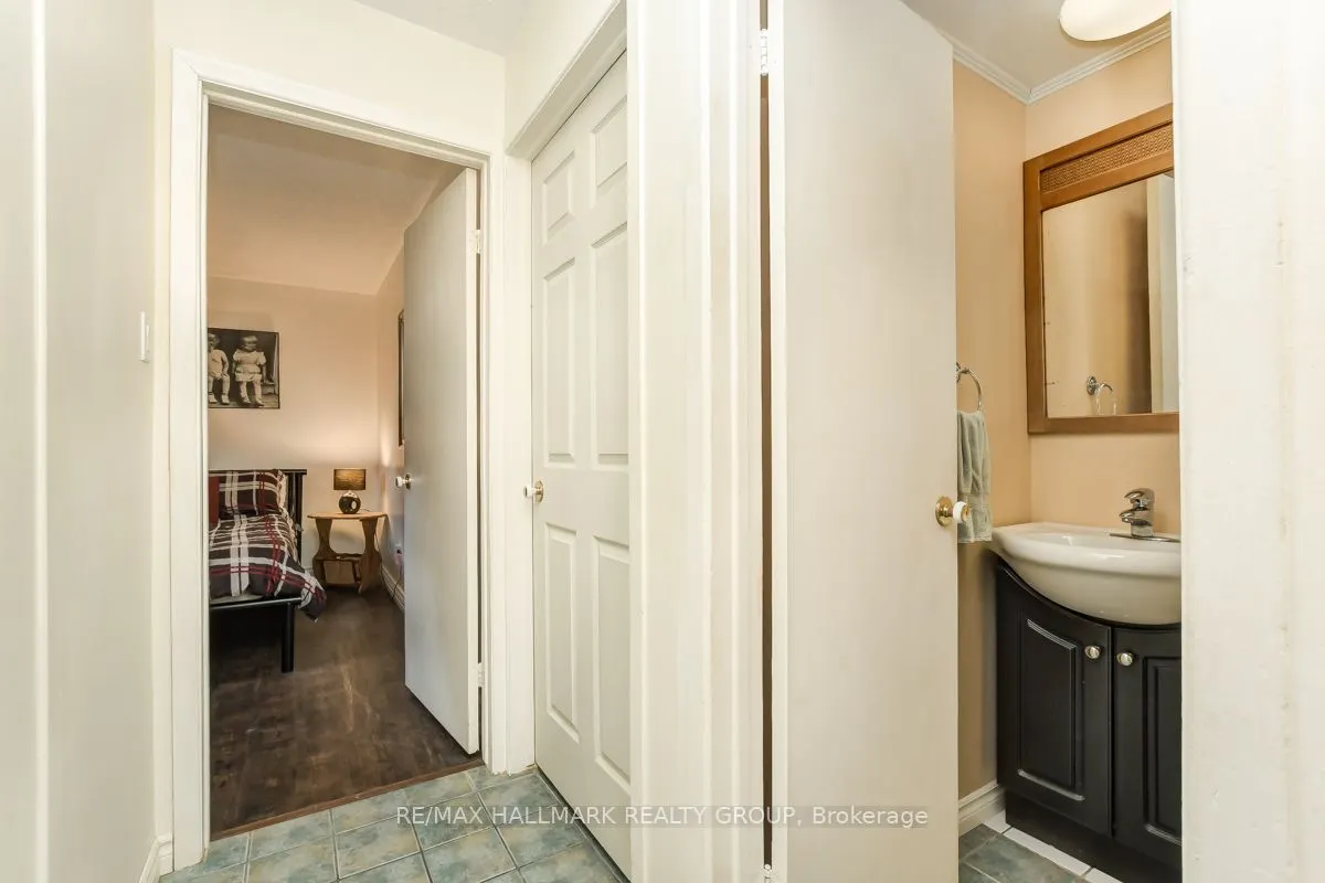403 Montfort Street, #7