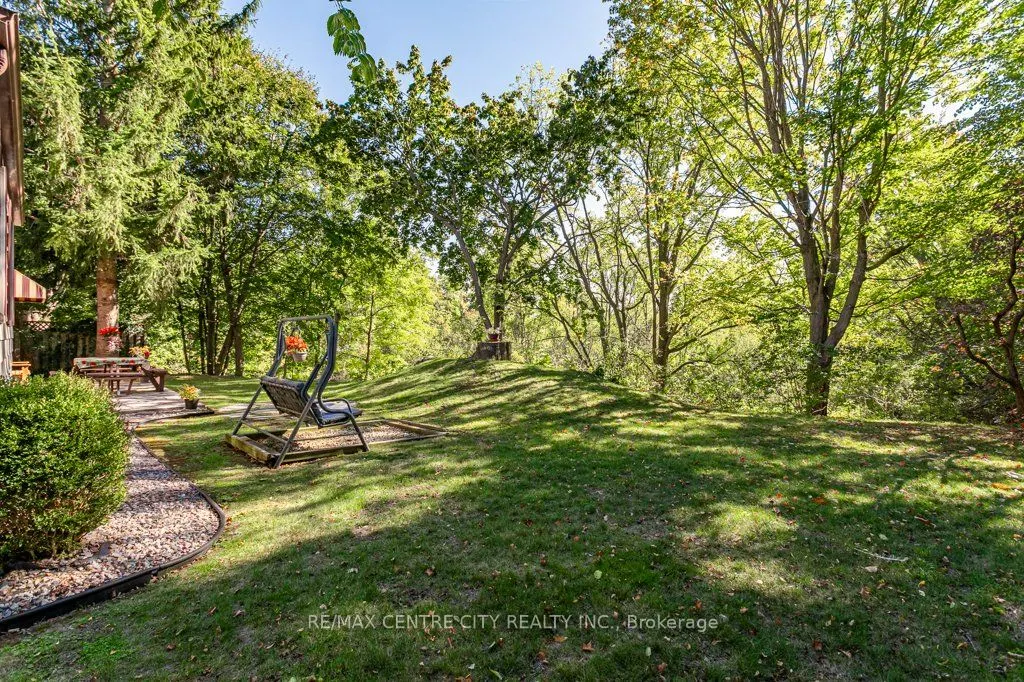 1411 Erindale Crescent