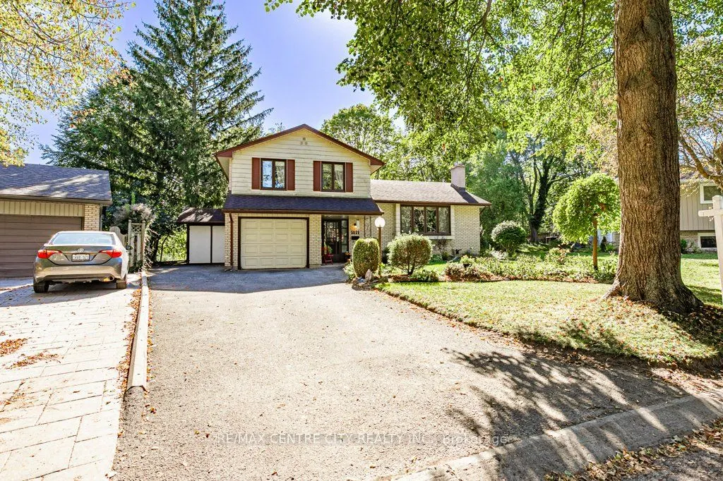 1411 Erindale Crescent