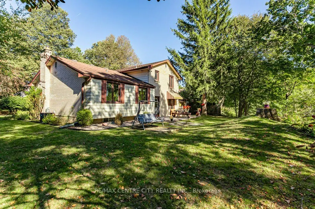 1411 Erindale Crescent
