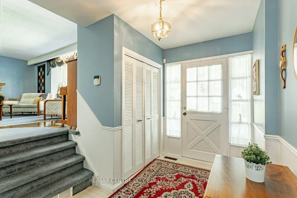 1411 Erindale Crescent