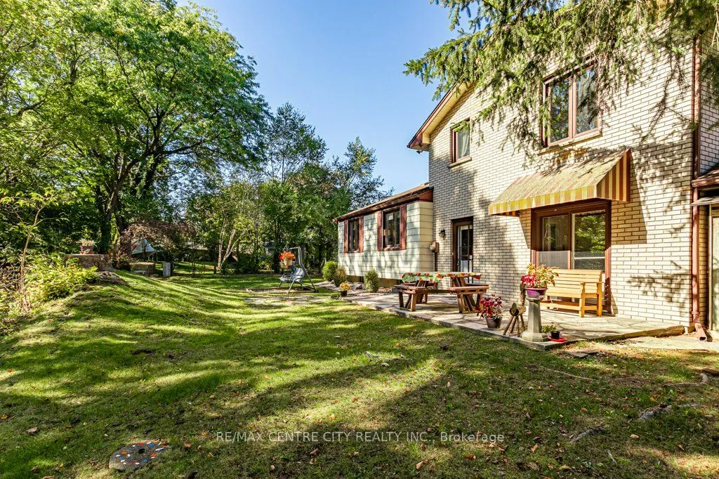 1411 Erindale Crescent