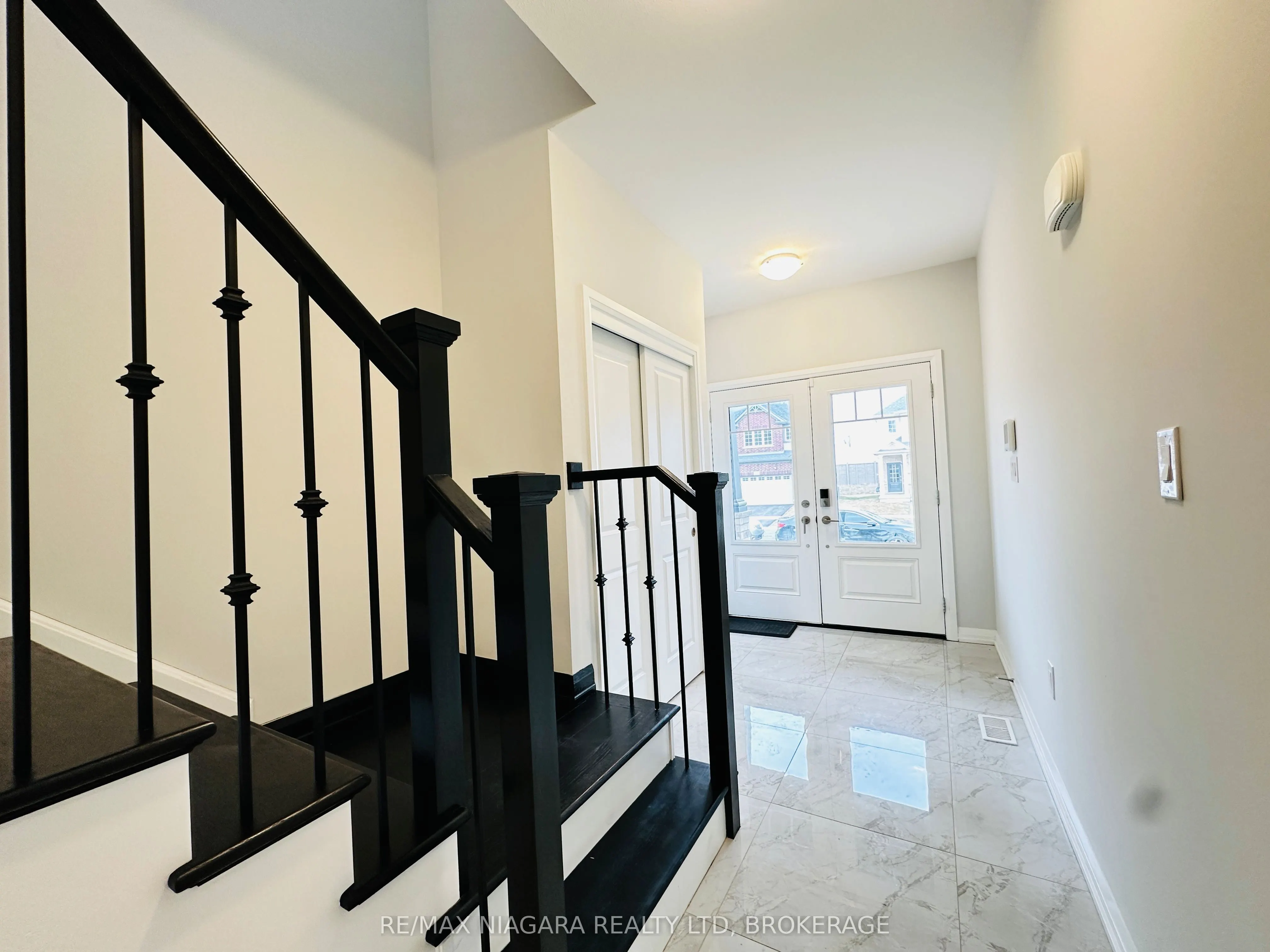 72 Bur Oak Drive