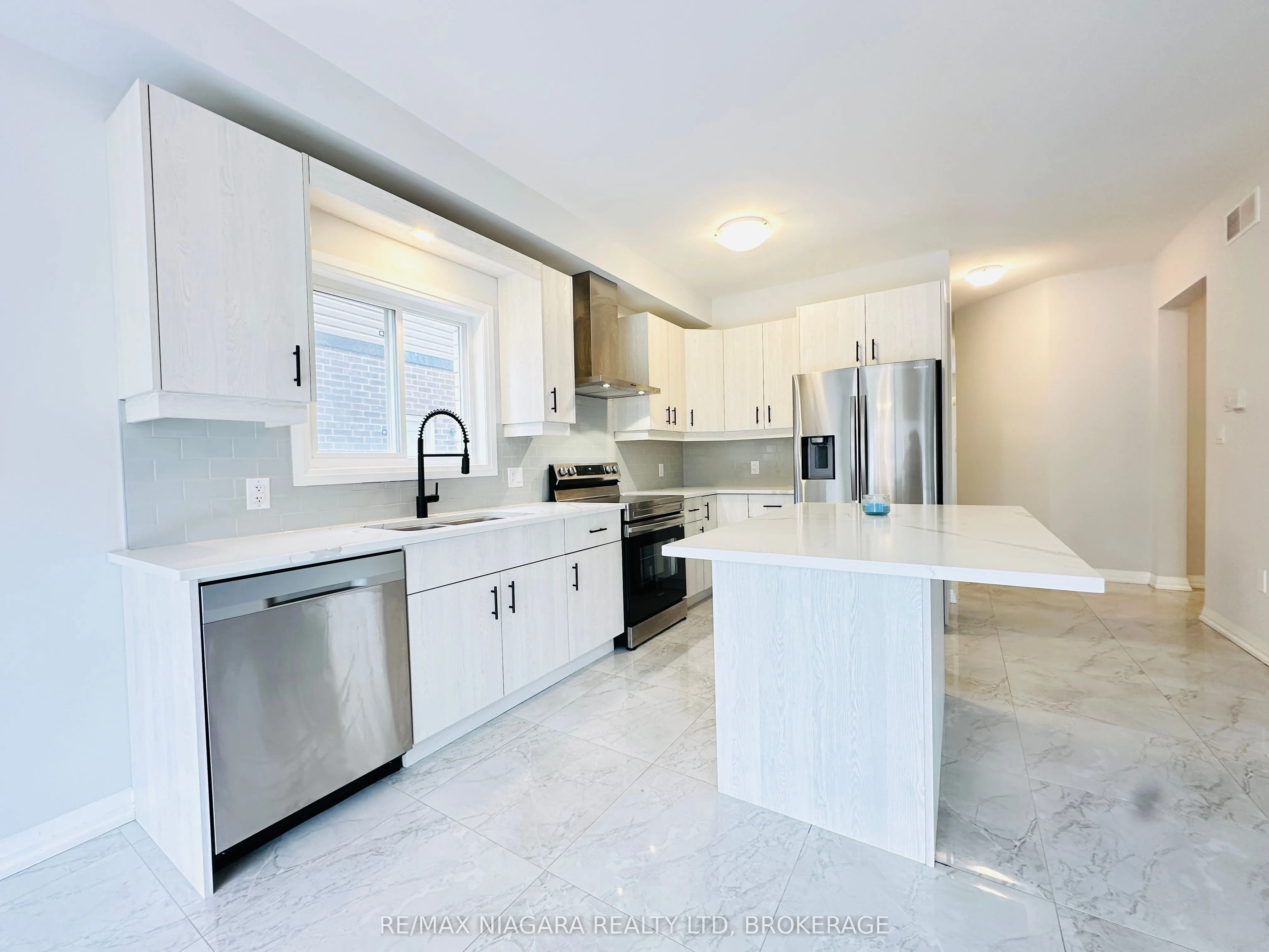 72 Bur Oak Drive
