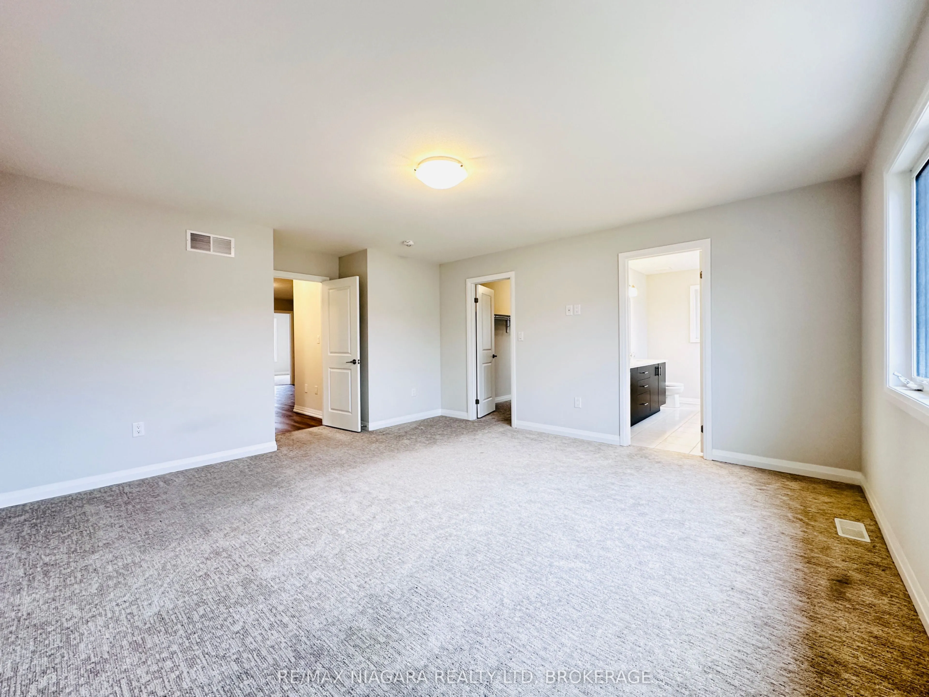 72 Bur Oak Drive