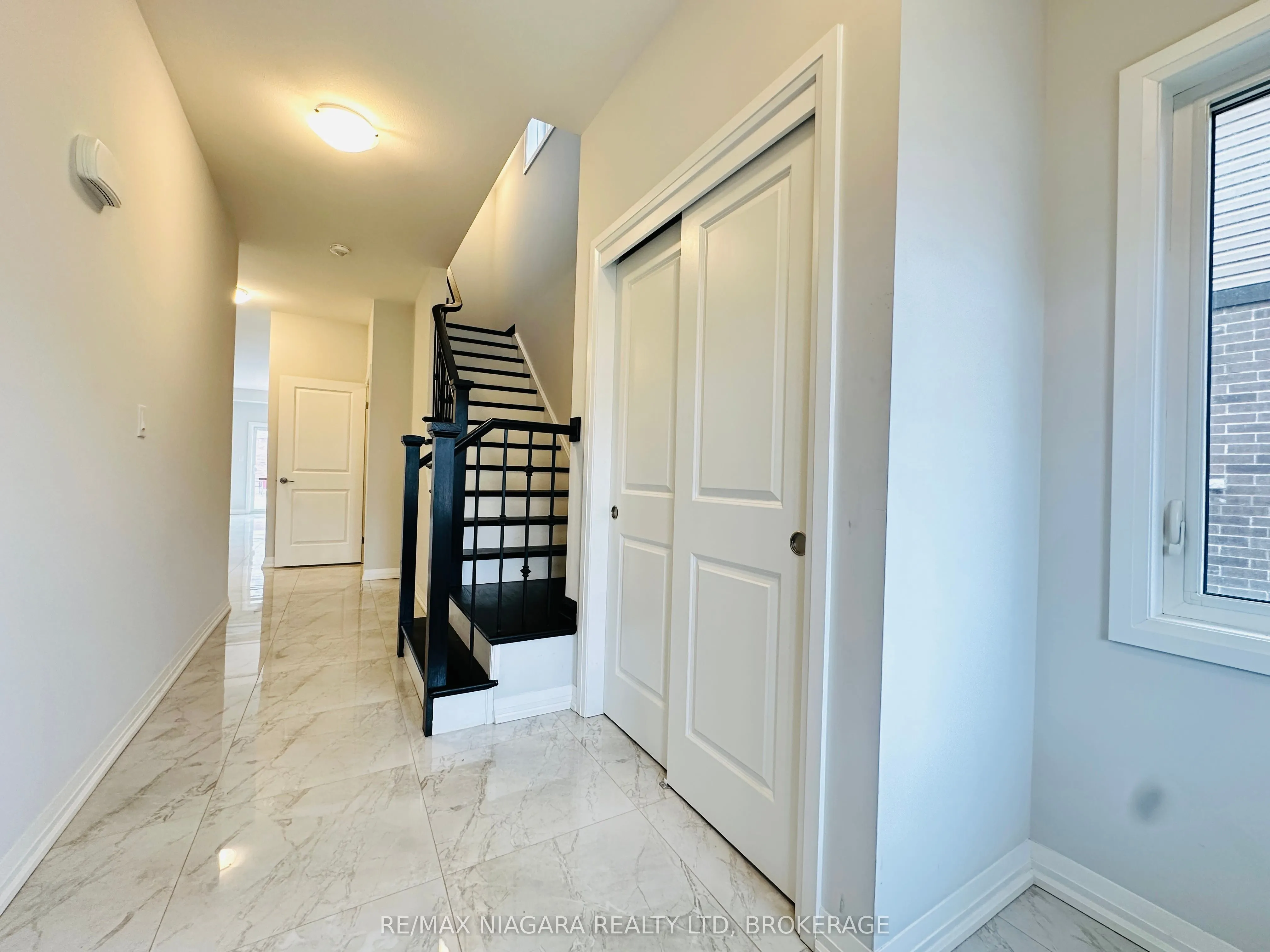 72 Bur Oak Drive
