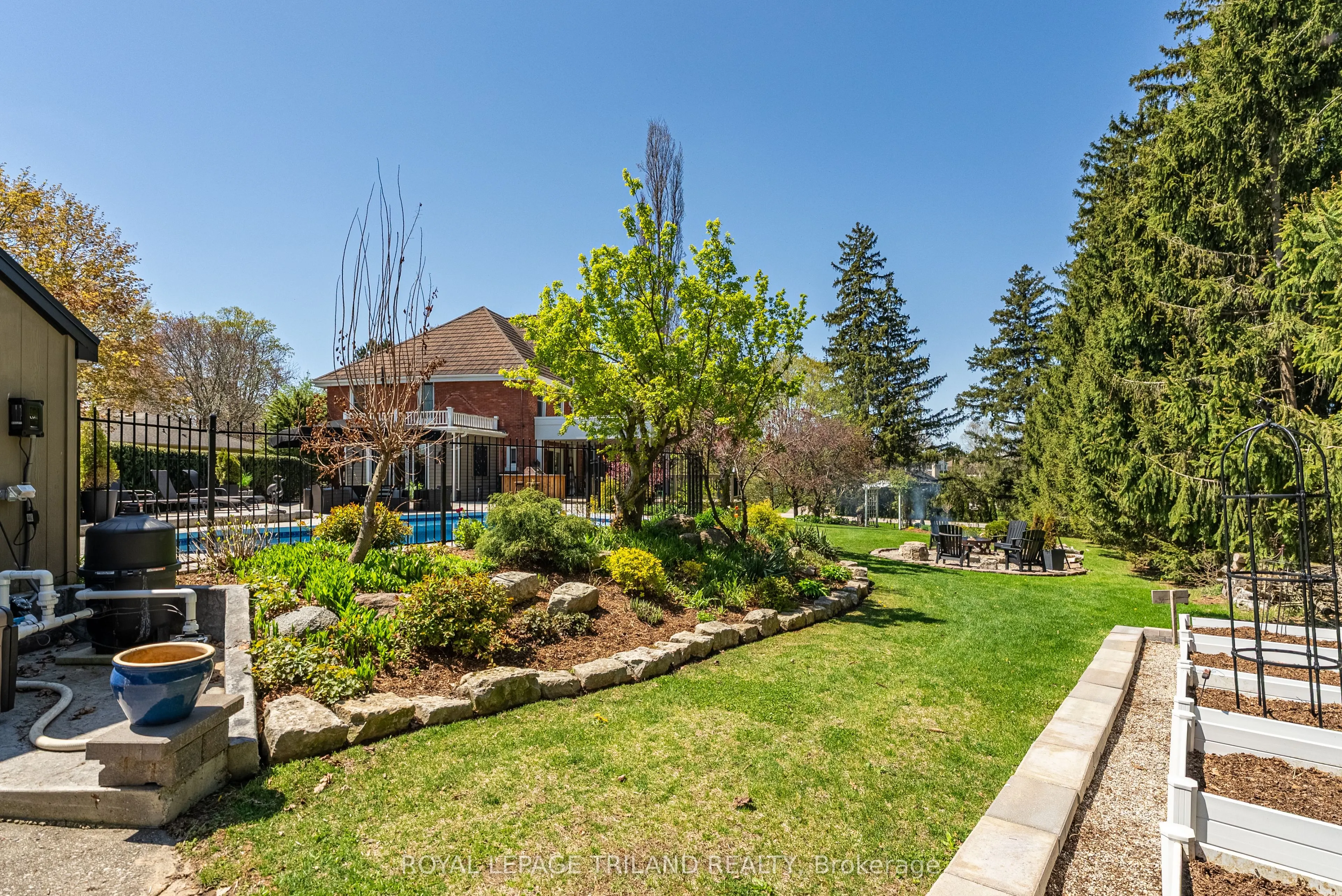 6058 STONE CHURCH Road