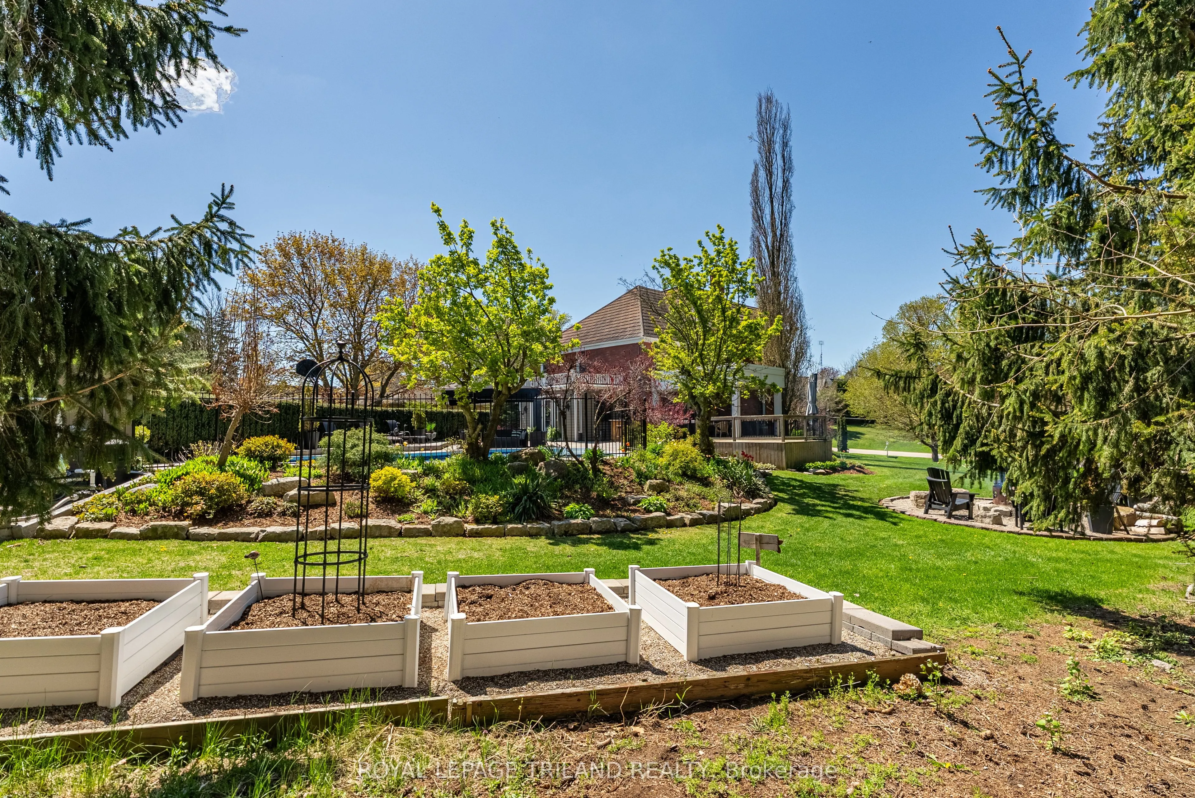 6058 STONE CHURCH Road