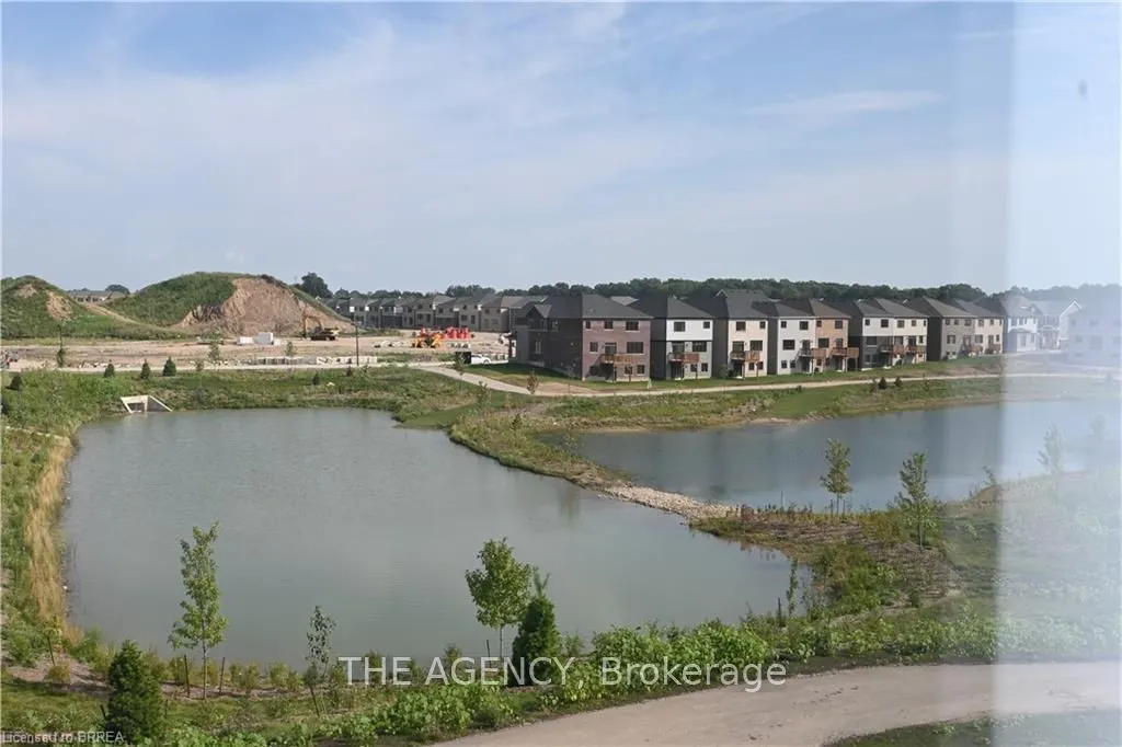 1 Bee Crescent