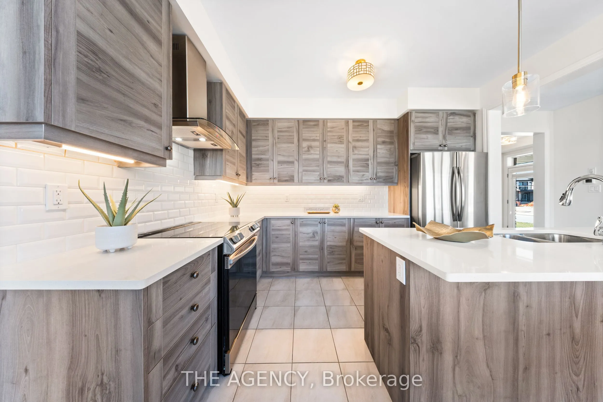 1 Bee Crescent