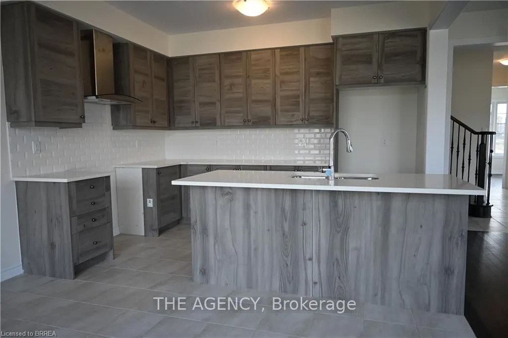 1 Bee Crescent