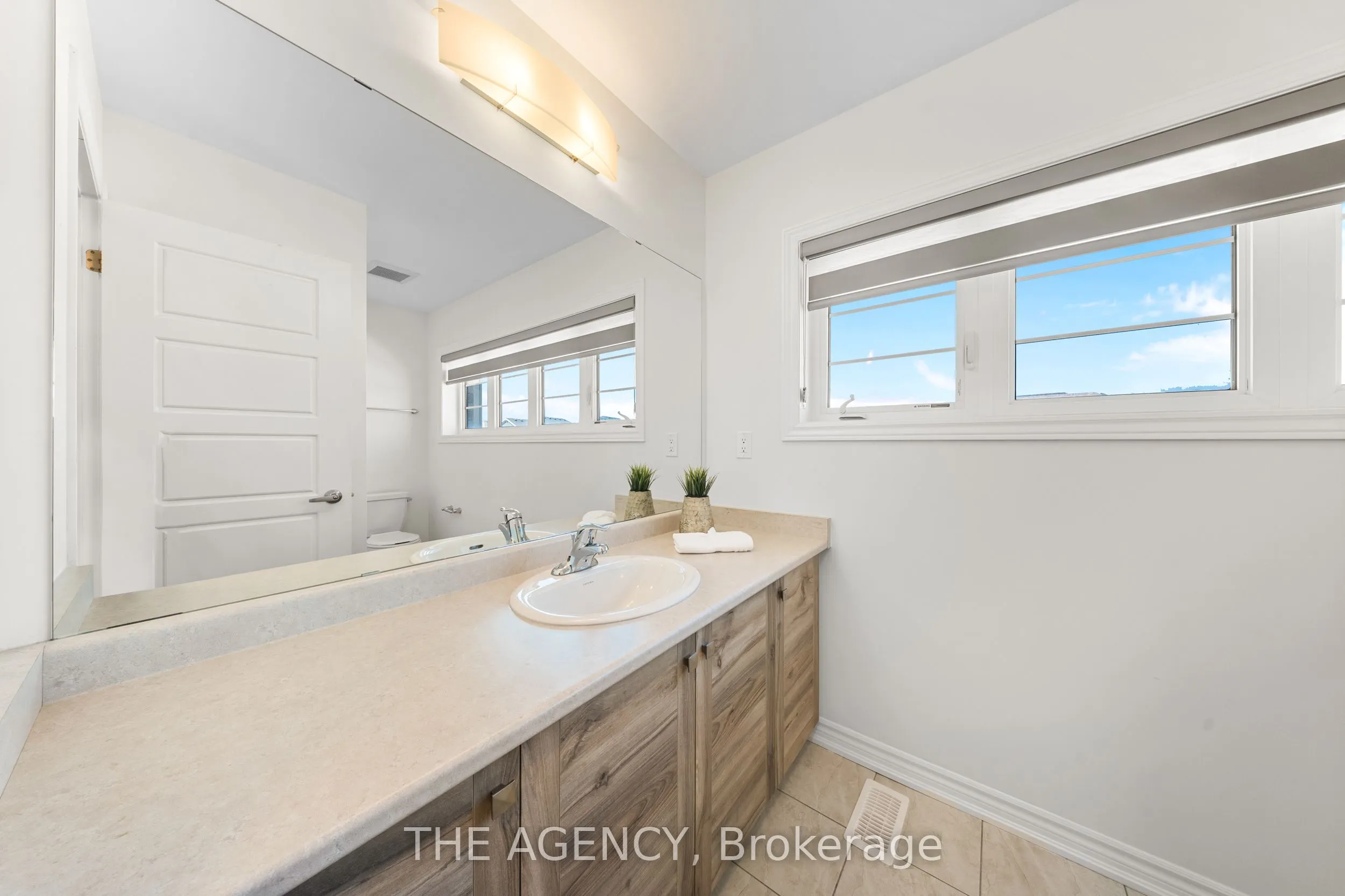 1 Bee Crescent