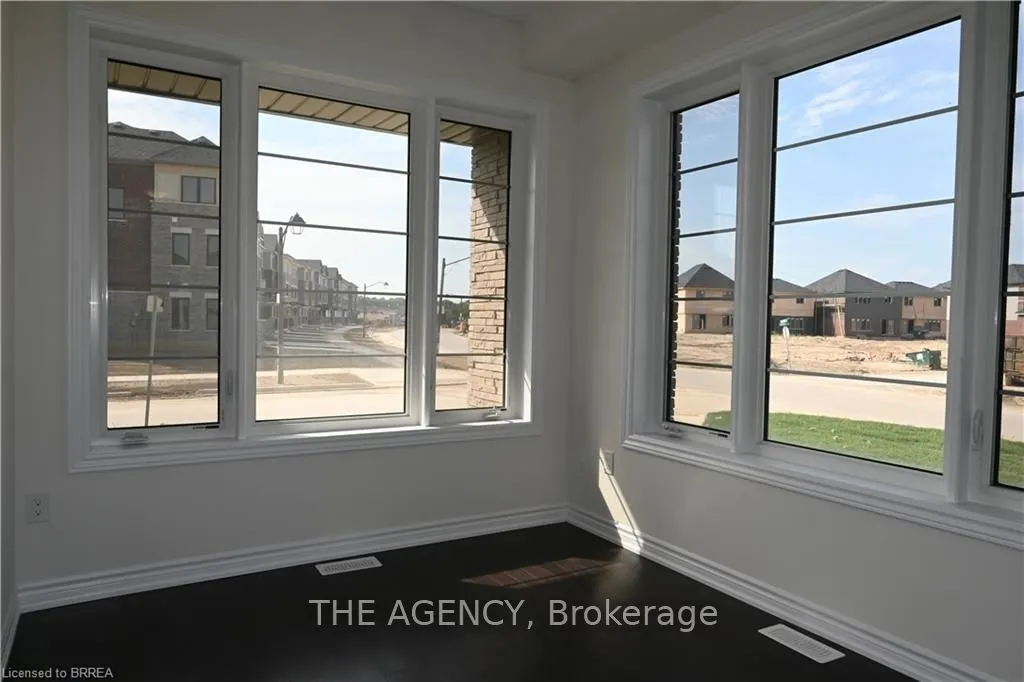 1 Bee Crescent