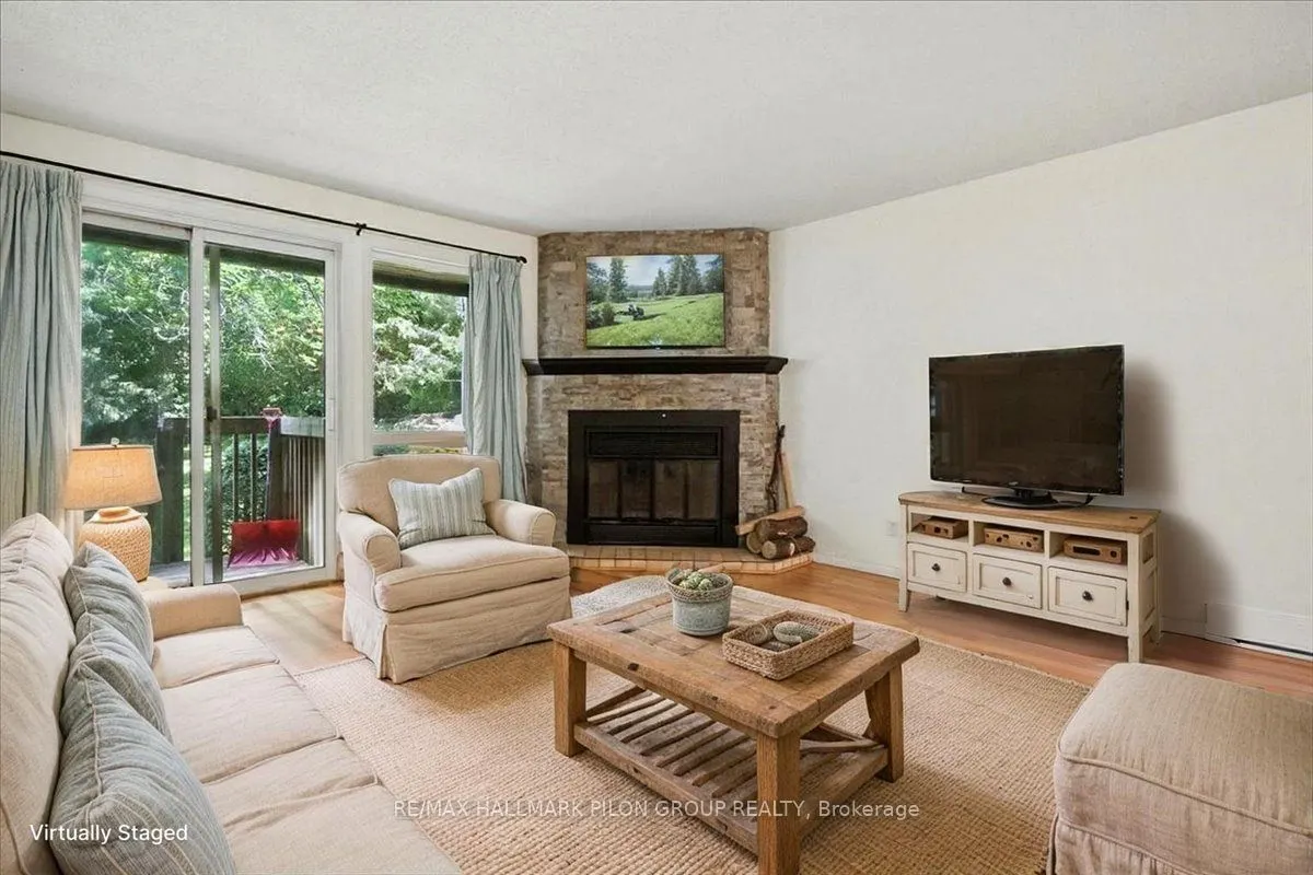 6748 Jeanne D'arc Boulevard, #A