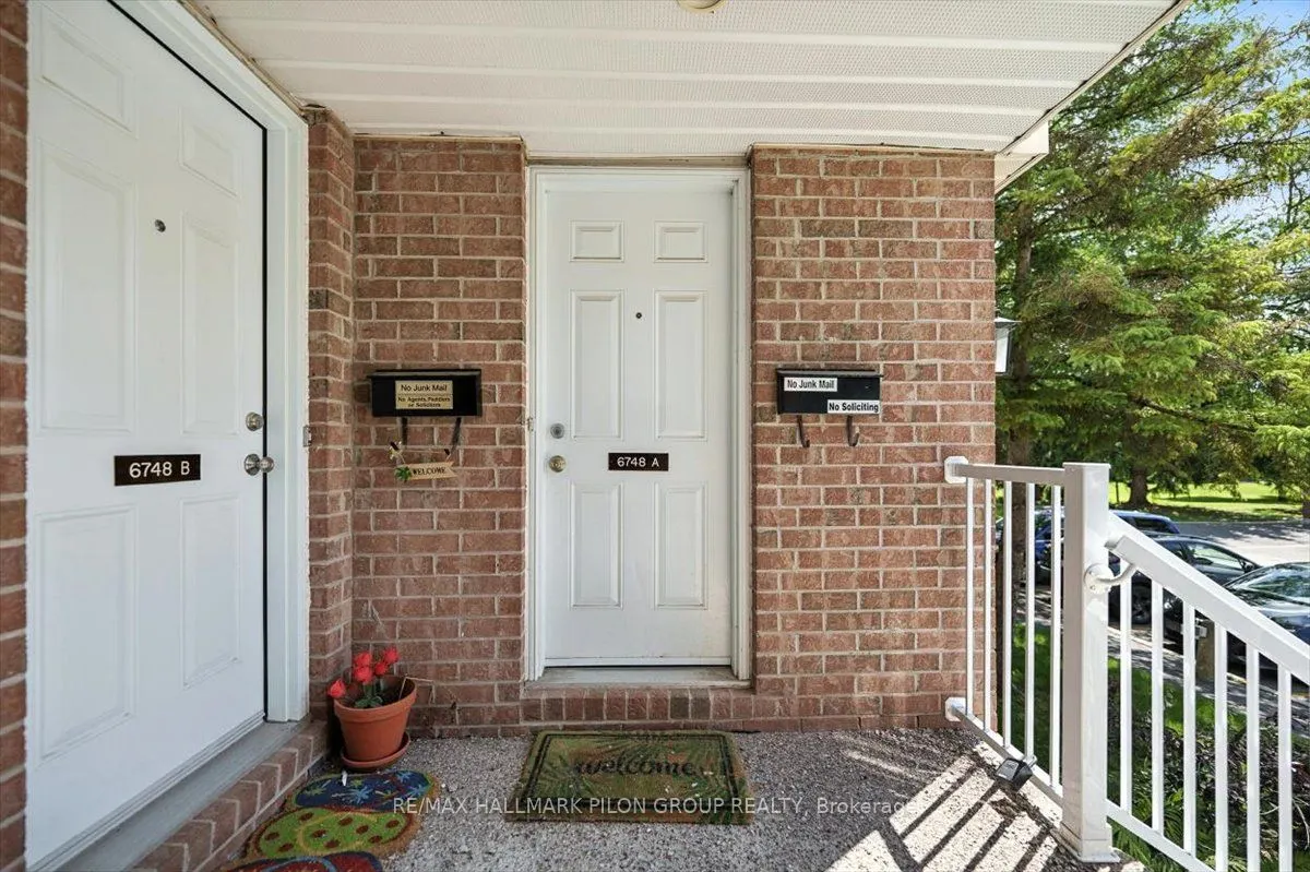 6748 Jeanne D'arc Boulevard, #A