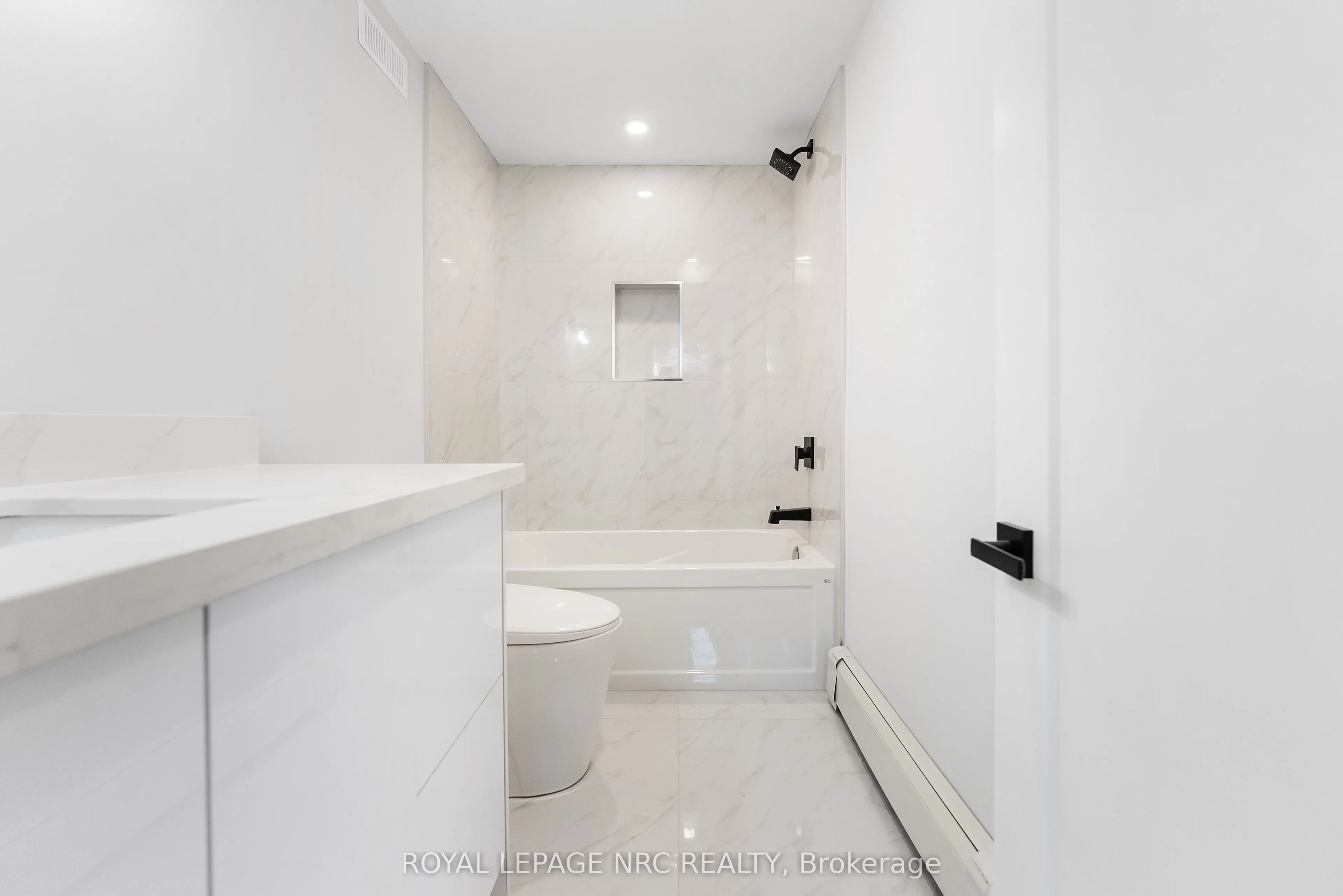 318 River Road, #Lower