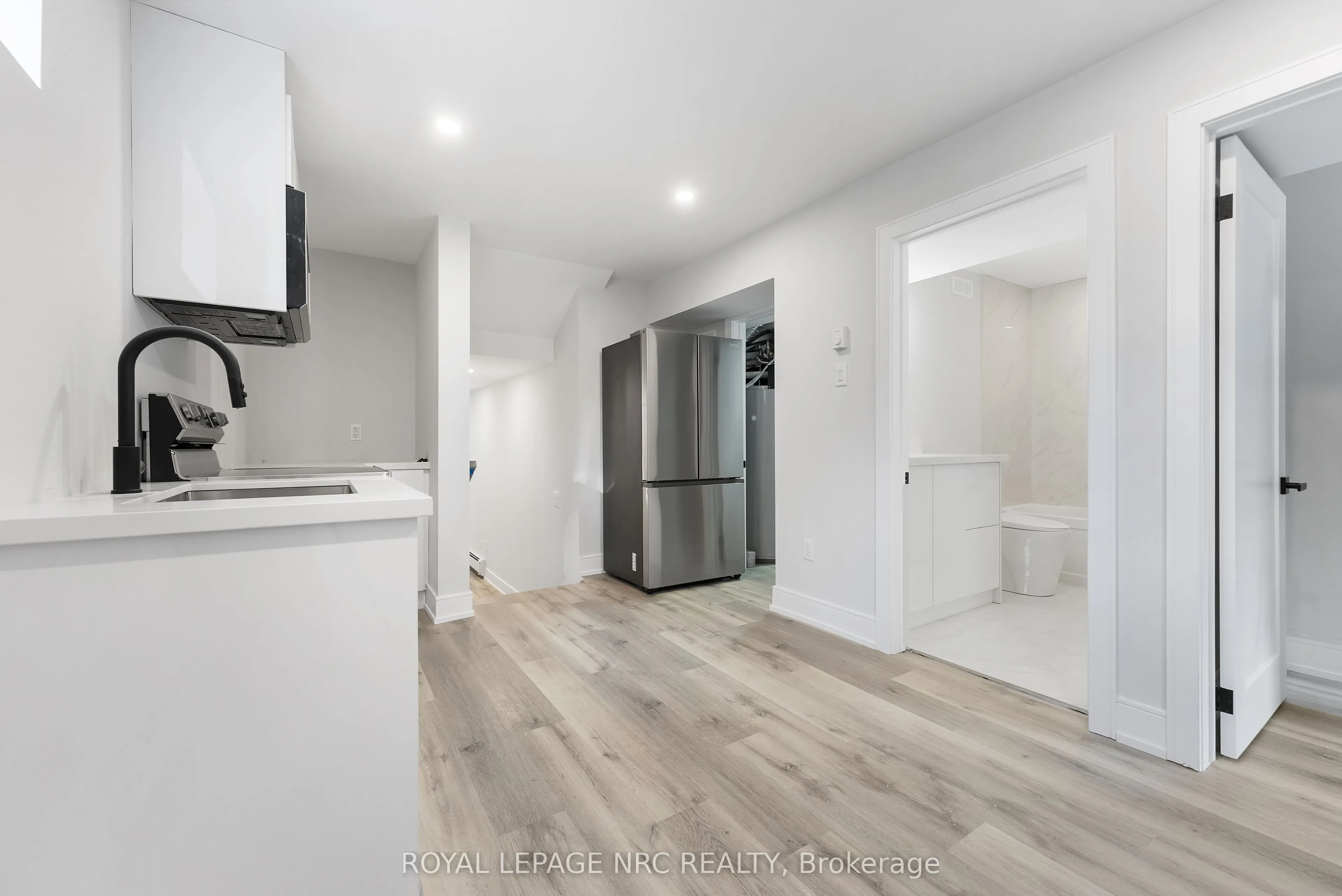 318 River Road, #Lower