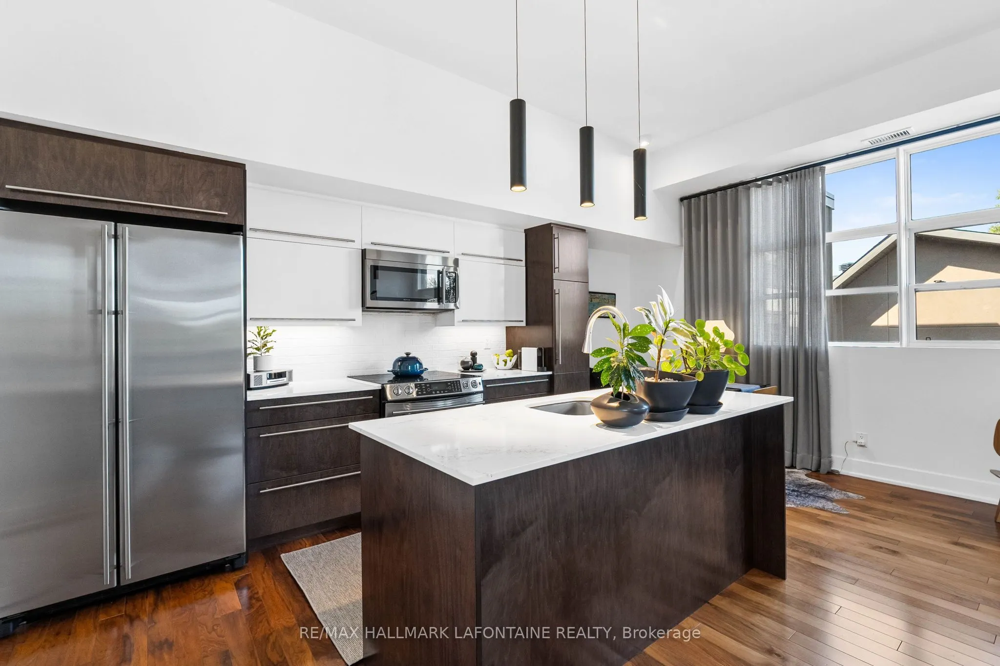 345 St-Denis Street, #317